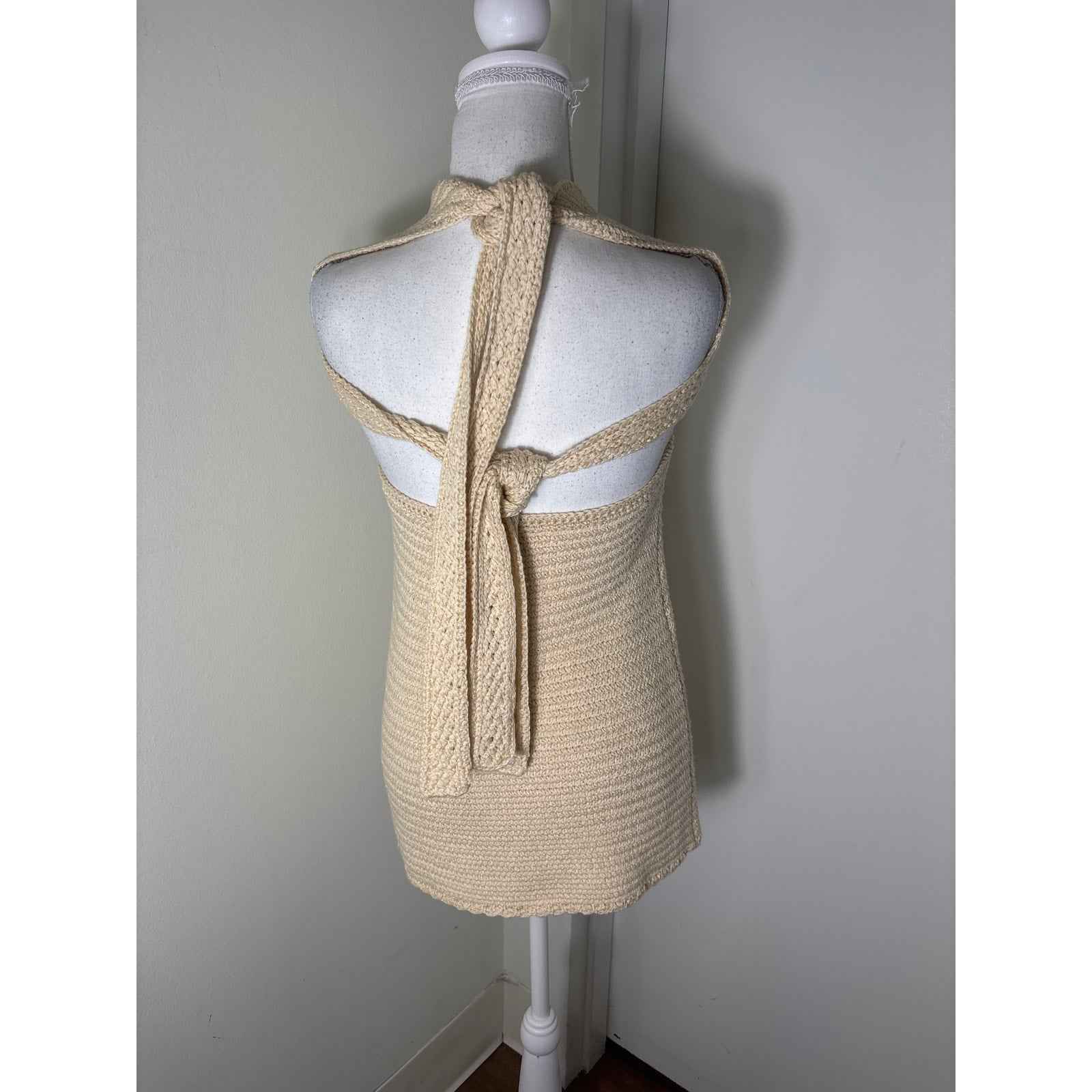 Elan Cream Crochet Halter Top Sz S