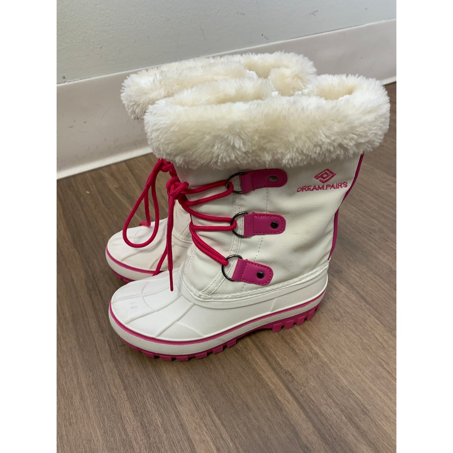 Girls Dream Pairs Pink Fuzzy Snow Boots Childrens Sz 13