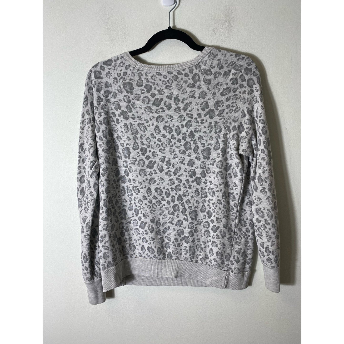 Joie Gray Leopard Print Long Sleeve Lounge Top Sz S