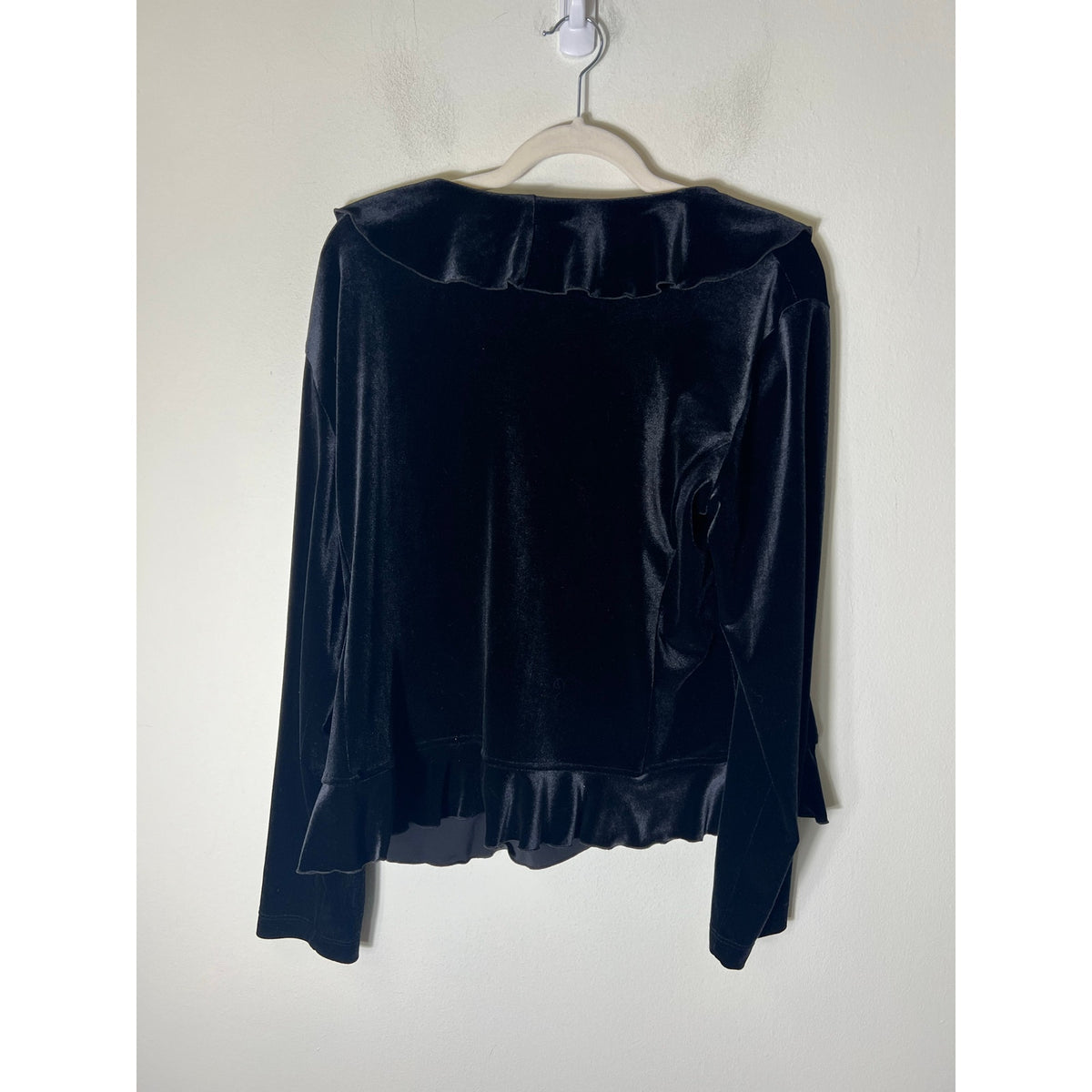 NWT Chicos Black Long Sleeve Velour Ruffle Cardigan Sz 3