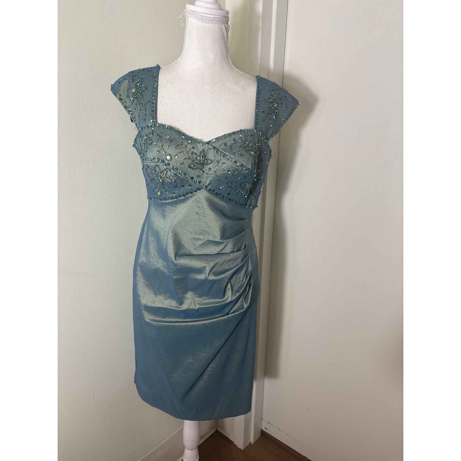 NWT Ignite Evenings Teal Beaded Ruched Knee Length Sheath Dress sz 10