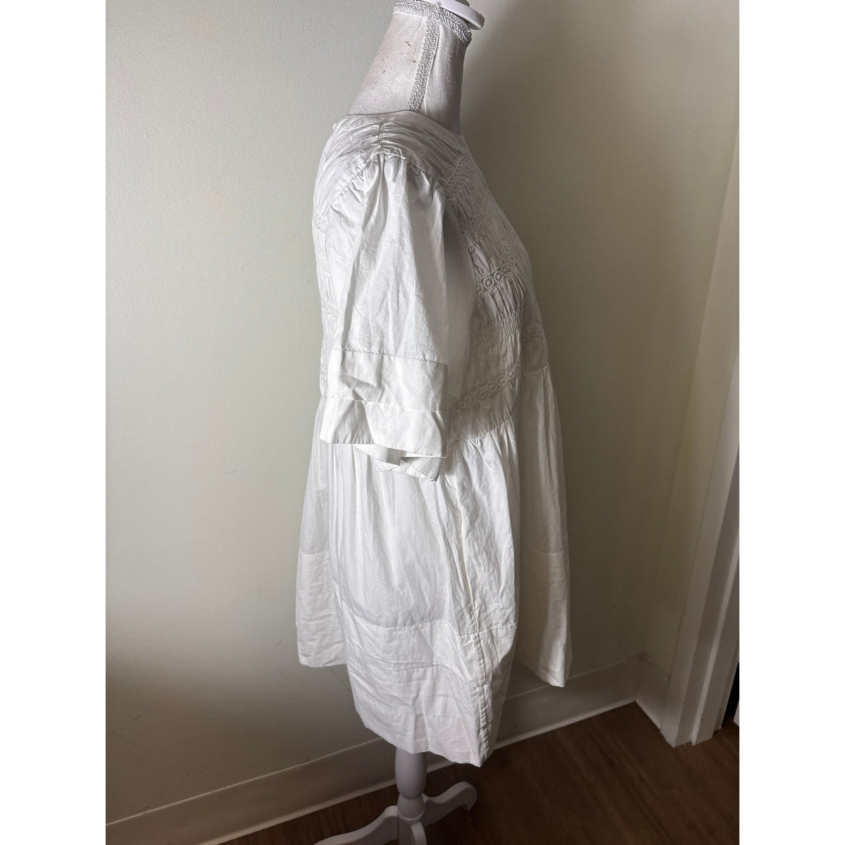 La Maregold White Cotton Short Sleeve Smocked Mini Dress Sz S