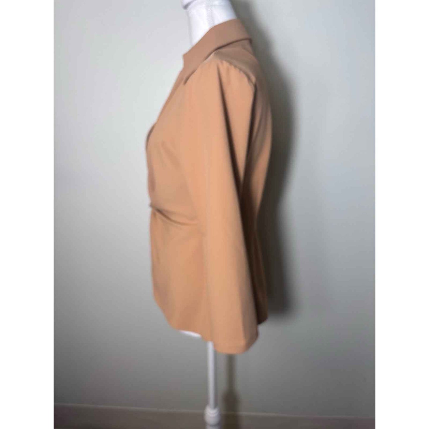 NWT Cinq a Sept Caramel Long Sleeve V-Neck Collared Twist Top Sz M