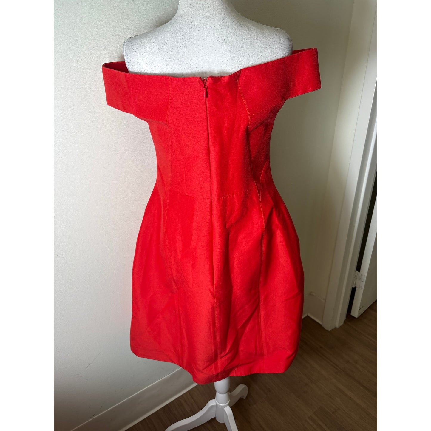 Halston Heritage Red Off The Shoulder Dress Sz (fits like)M