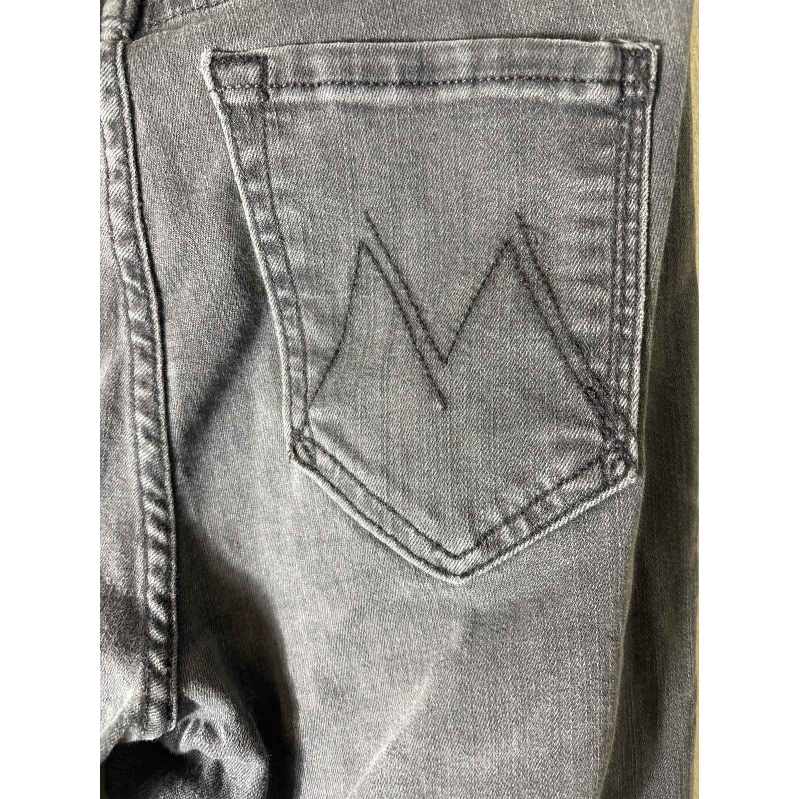 Mother Black Weekender Fray Denim Sz 25