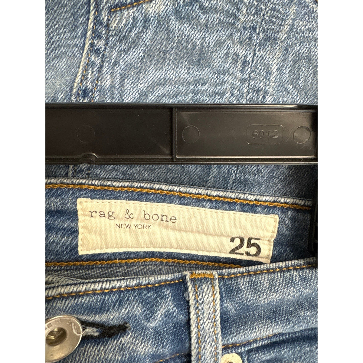 Rag & Bone Medium Wash Blue Jean Shorts Sz 25