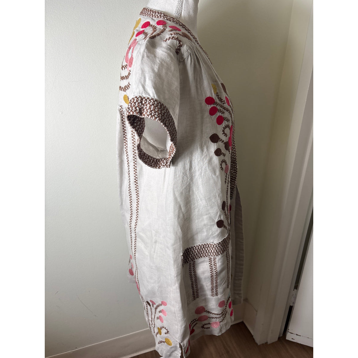 Johnny Was Gray Brown Floral Embroidered Short Sleeve Knee Length Dress Sz S