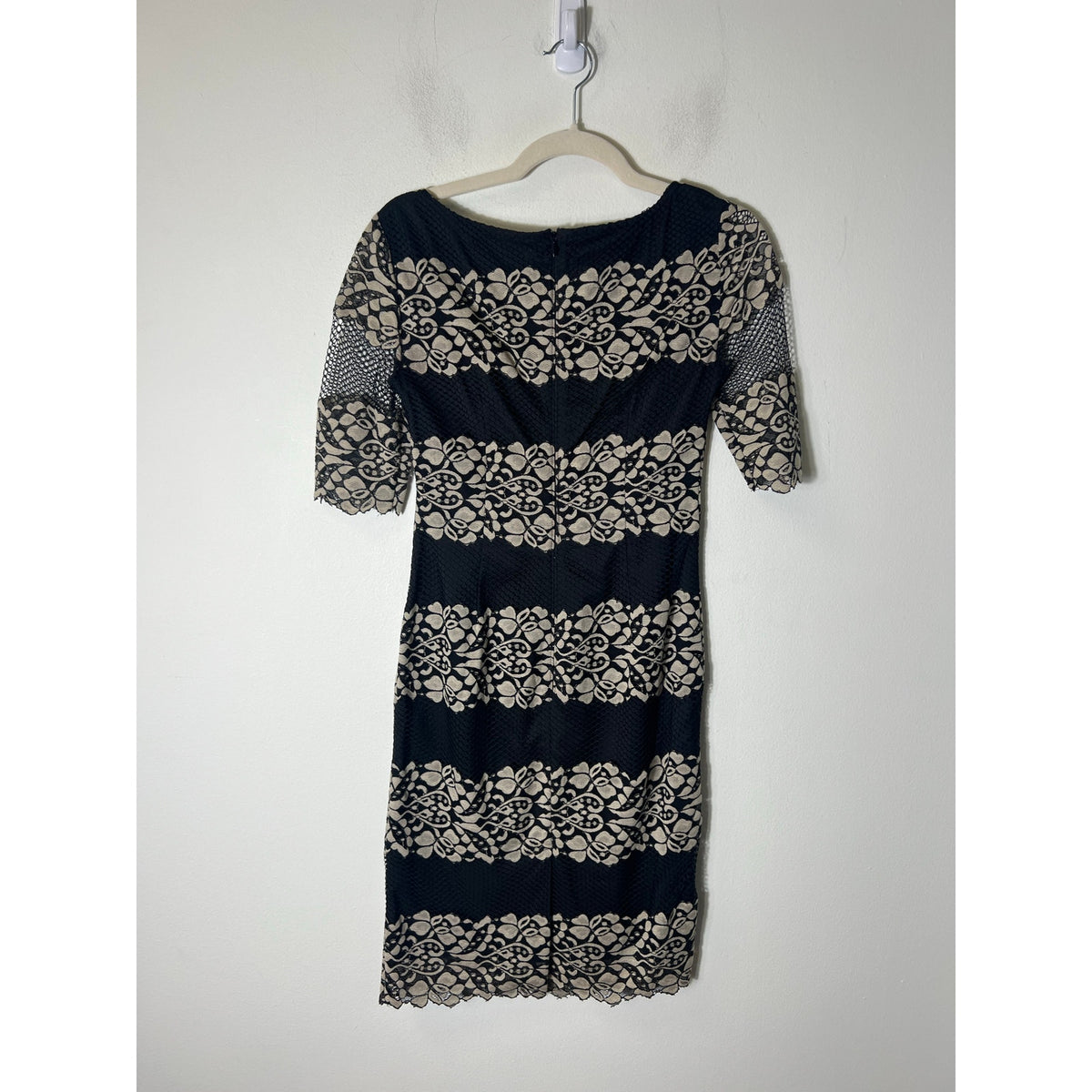 Antonio Melani Black and Nude Short Sleeve Midi Pencil Dress Sz 0