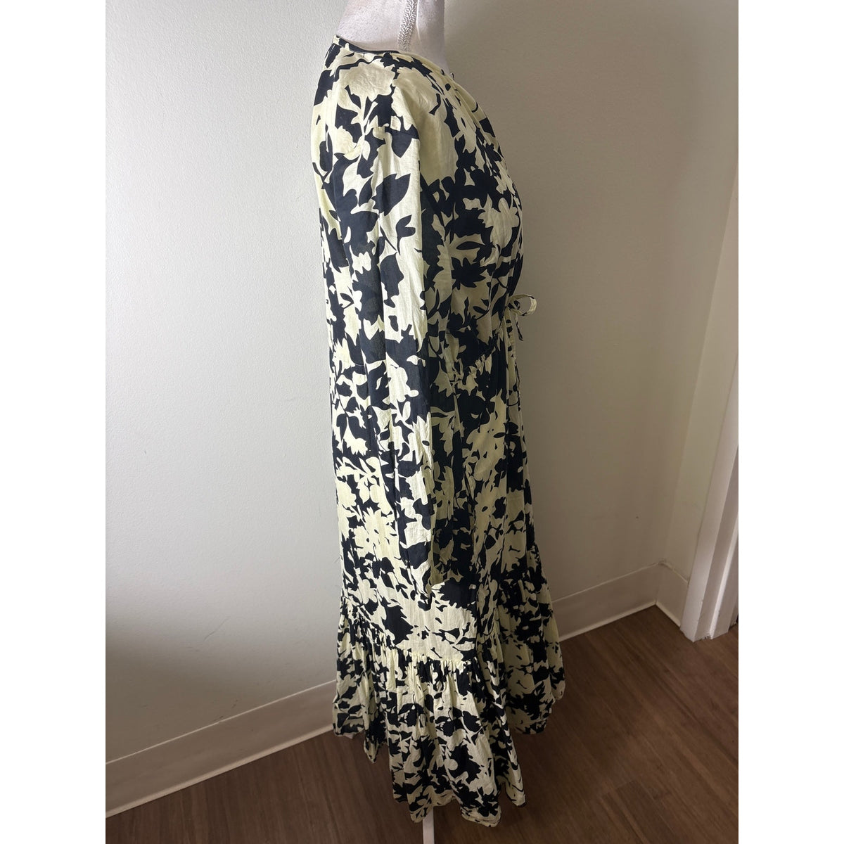 Olivia James Black Off White Long Sleeve V-Neck Maxi Dress Sz M
