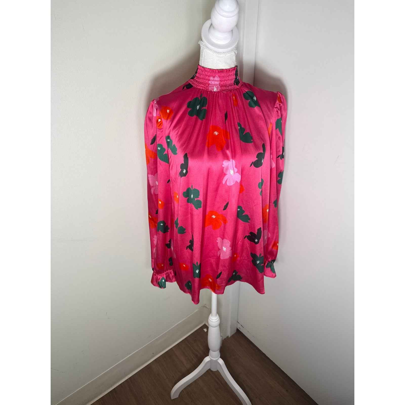 Tucker Bright Pink with Orange And Green Flowers Blouse Sz XL