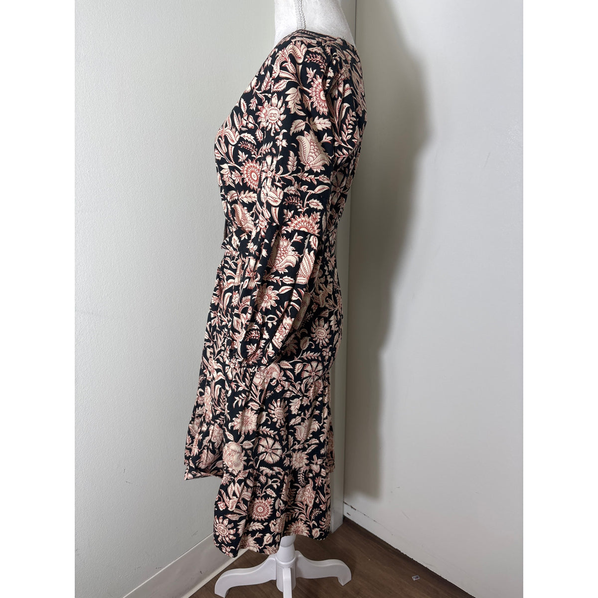 Beachgold Black with Red/Cream Floral Long Sleeve Mini Dress Sz S