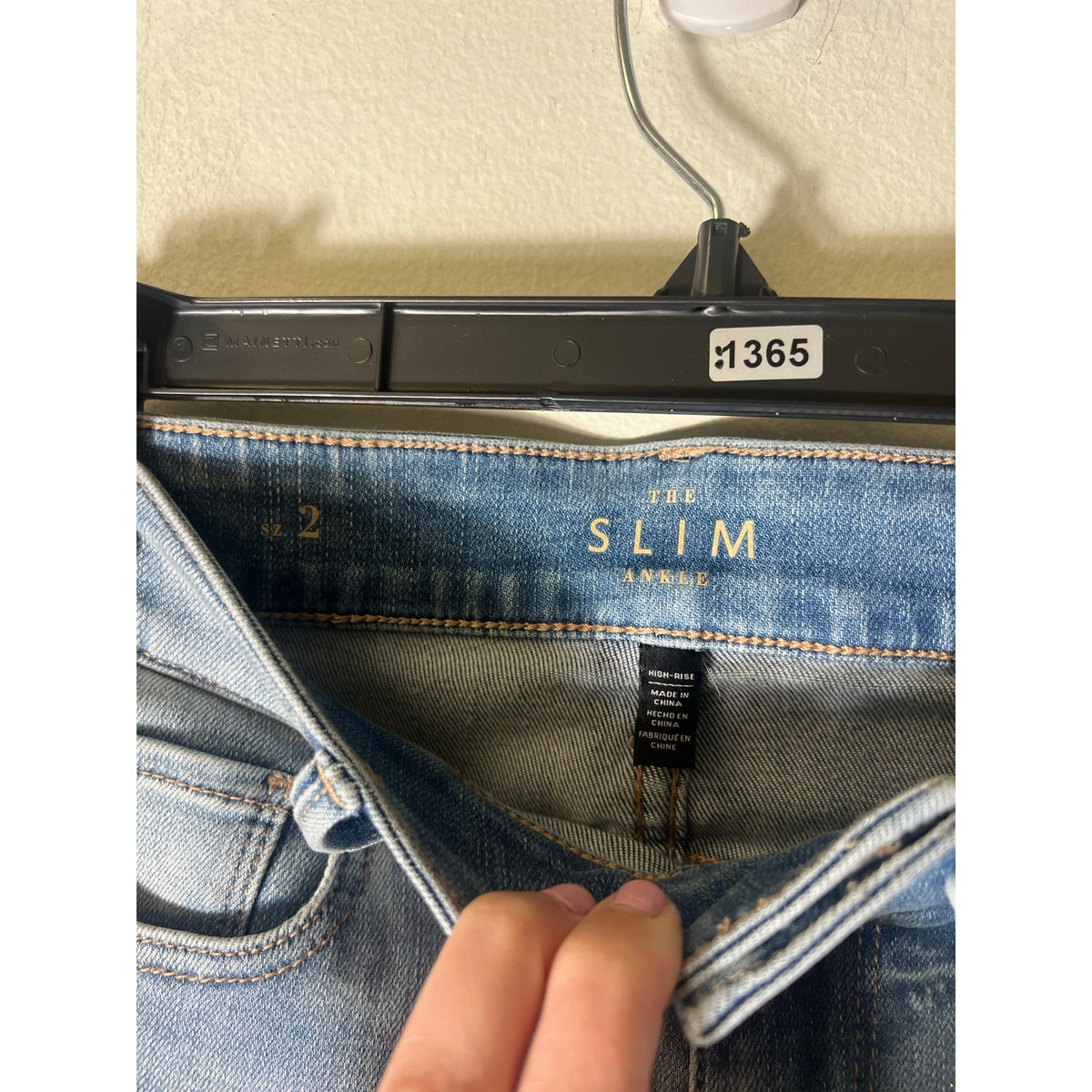 White House Black Market The Slim Ankle Blue Jean Sz 2