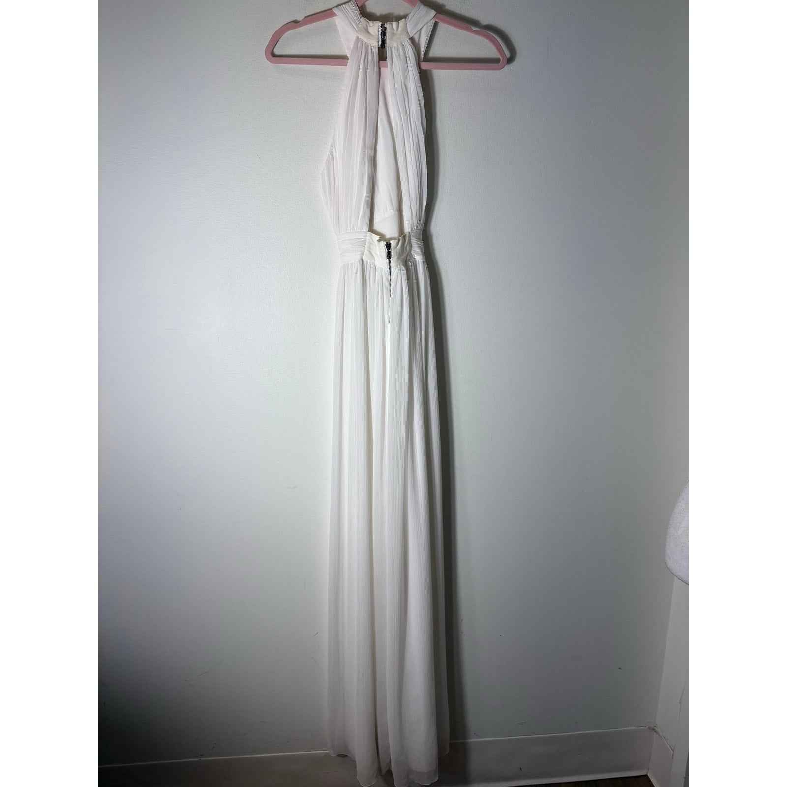 Alice + Olivia White Halter Style Flowy Backless Evening Gown Sz 2