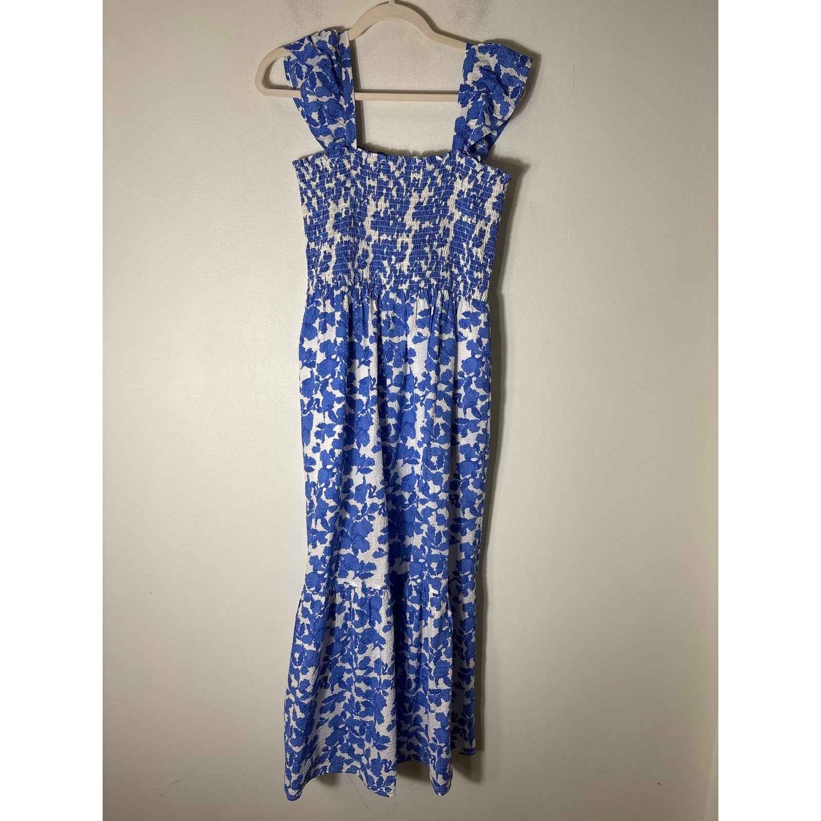 THML Blue and White Floral Smocked Bodice Maxi Sz XS