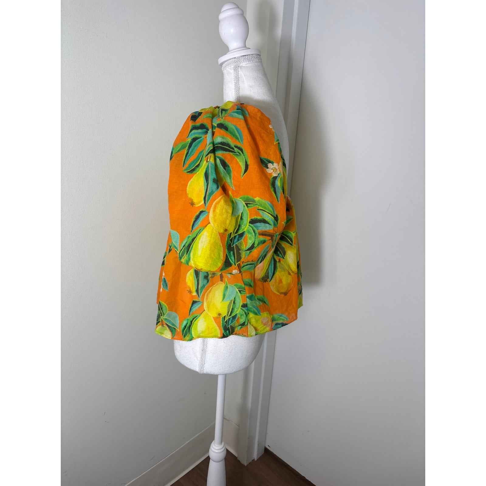 Farm Rio Orange Pear Peplum Top sz M