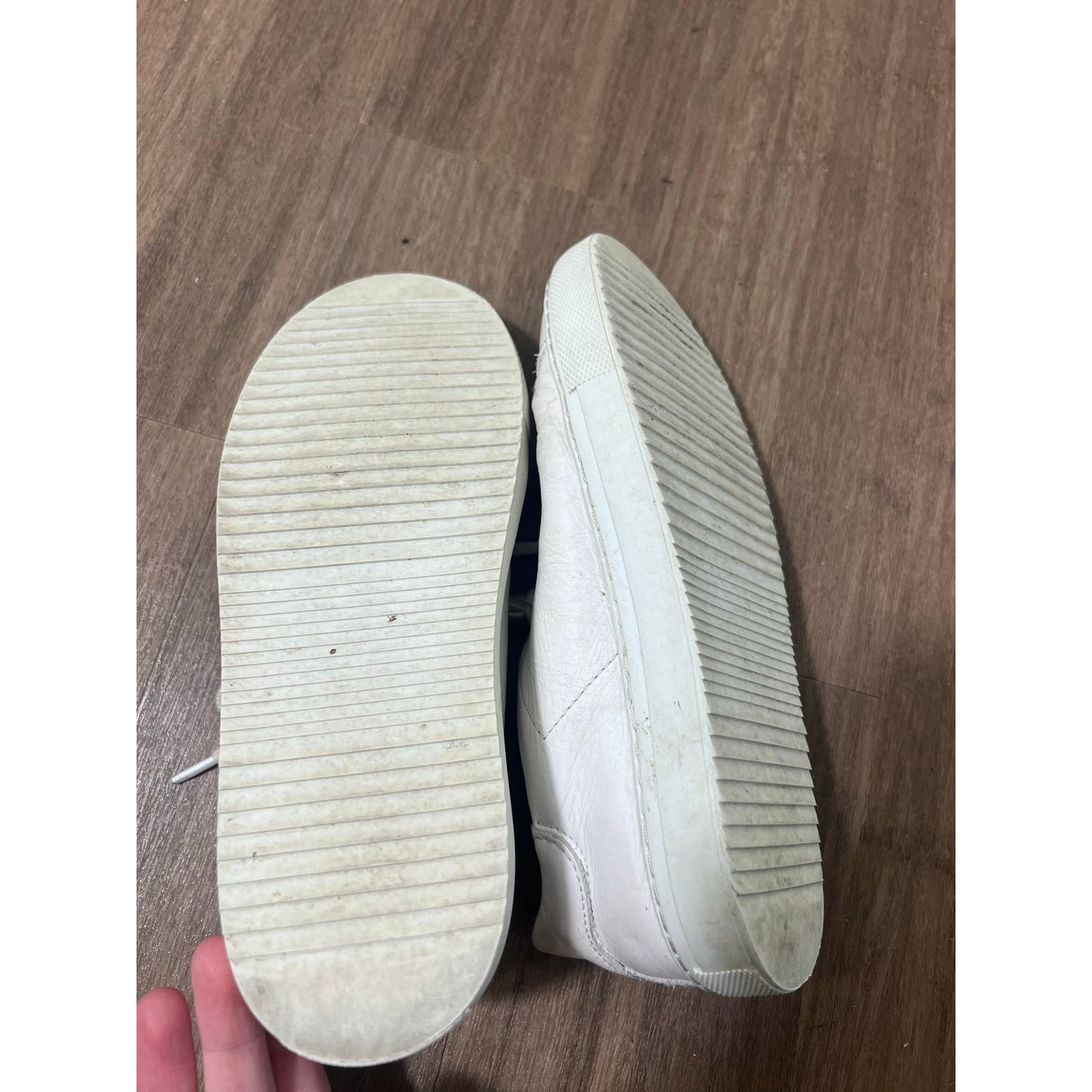 Axel Arigato White Leather Bird Shoes Sz 34 (4/4.5)