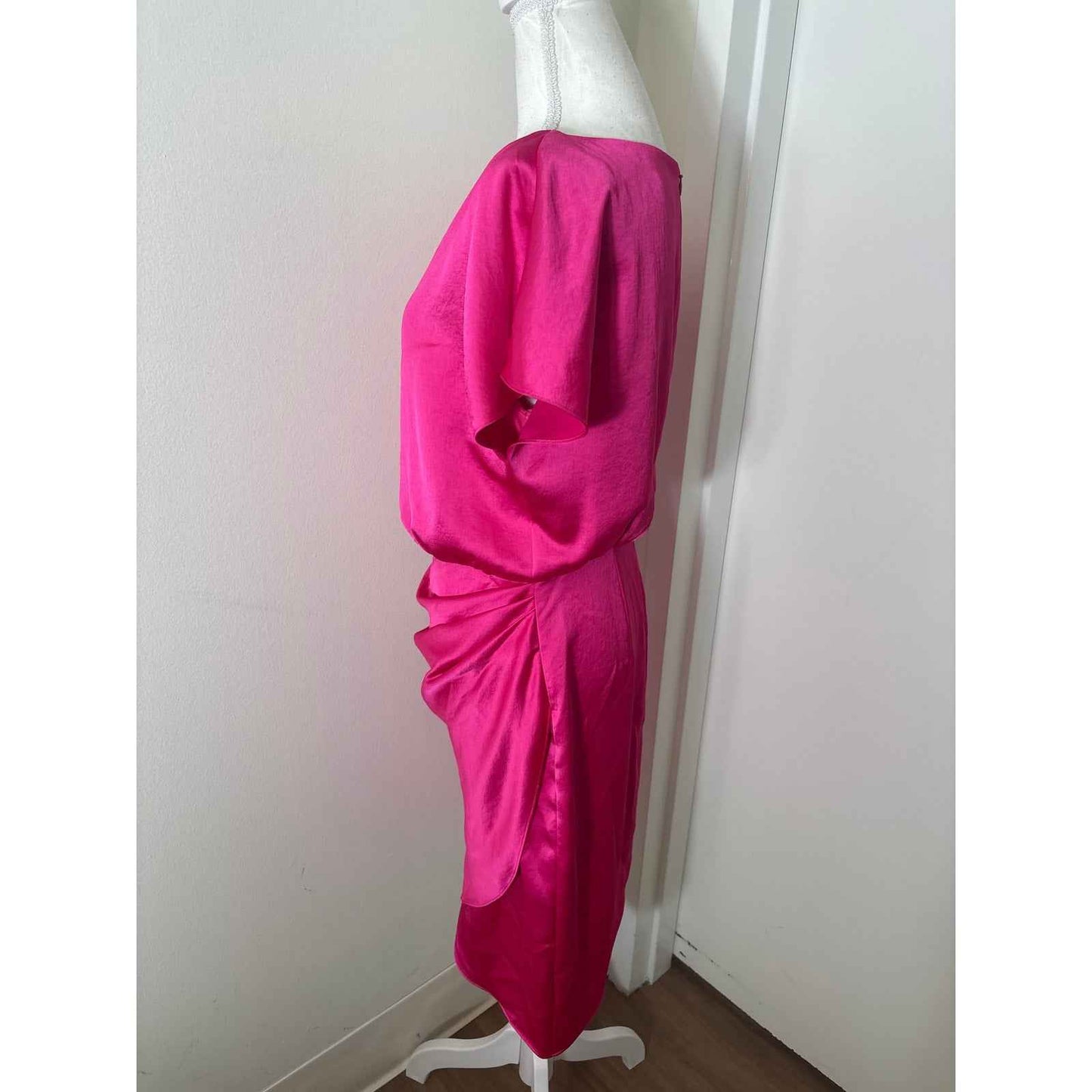 Trina Turk Hot Pink Blouson Cap Sleeve Dress with Ruched Skirt Sz 4