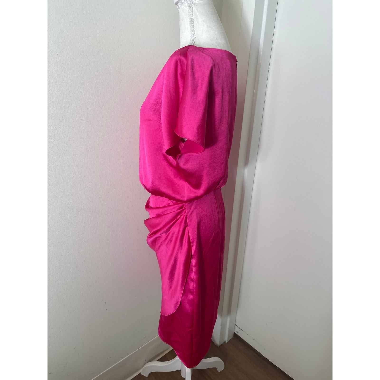 Trina Turk Hot Pink Blouson Cap Sleeve Dress with Ruched Skirt Sz 4