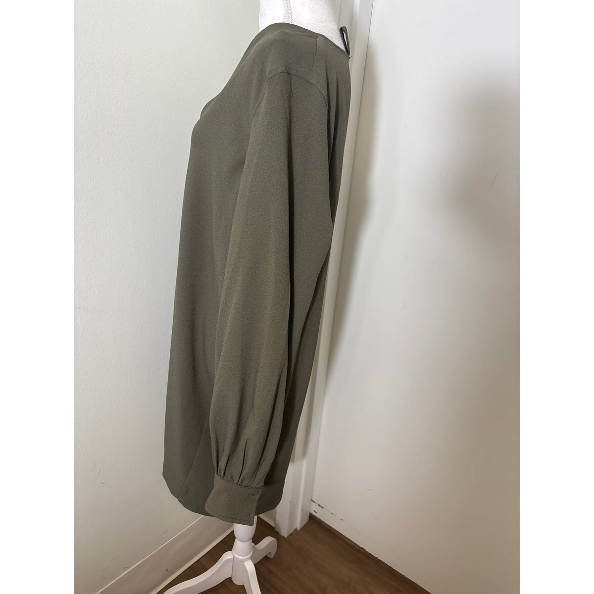 Ganni Army Green Long Sleeve V-Neck Knee Length Shift Dress Sz 38