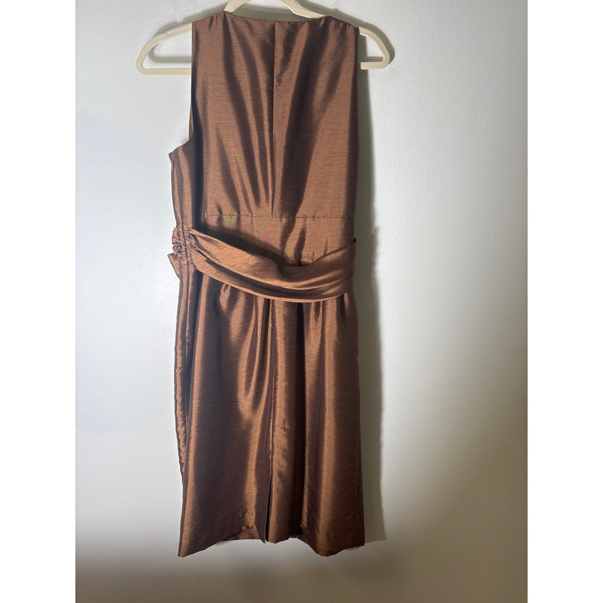 Evan Picone Brown Sleeveless Dress with Ruffle Detailing at the Collar Sz 12