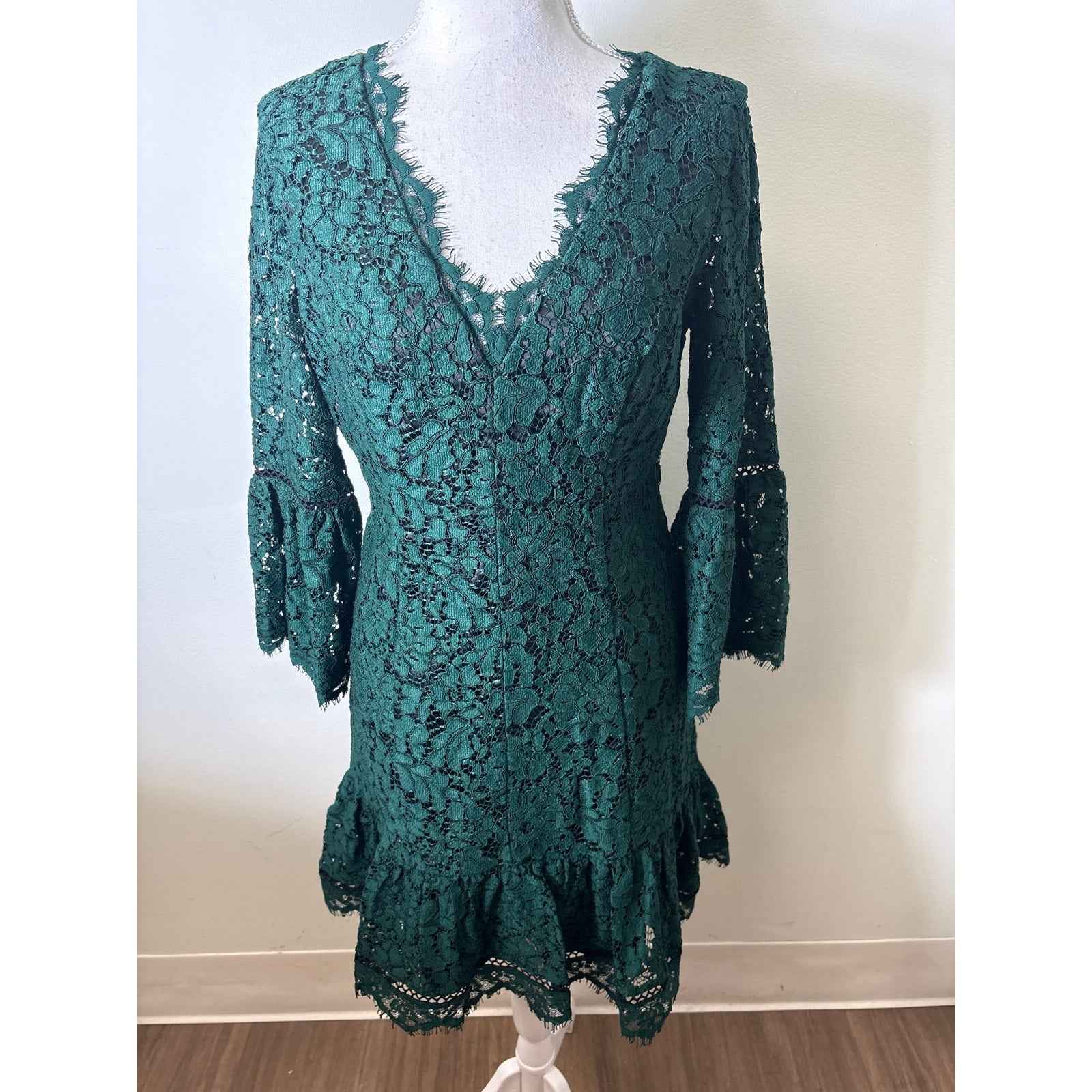 Eliza J Green Lace V Neck Cocktail Mini Dress Sz 4