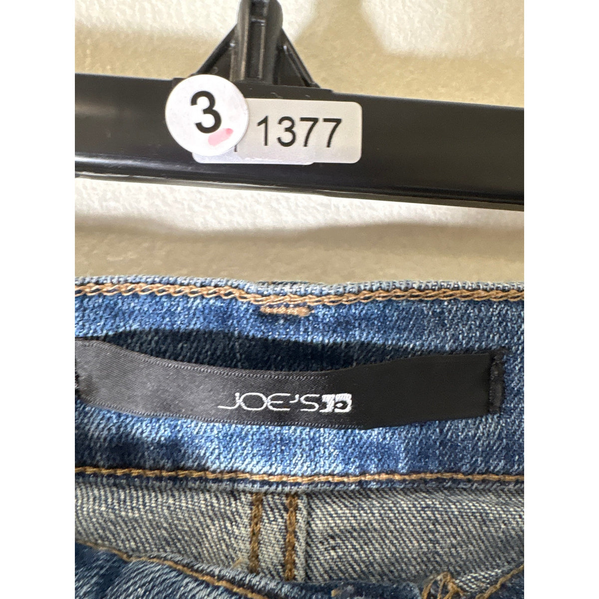 Joe's Jean Medium Wash Cut Off Blue Jeans Sz 31