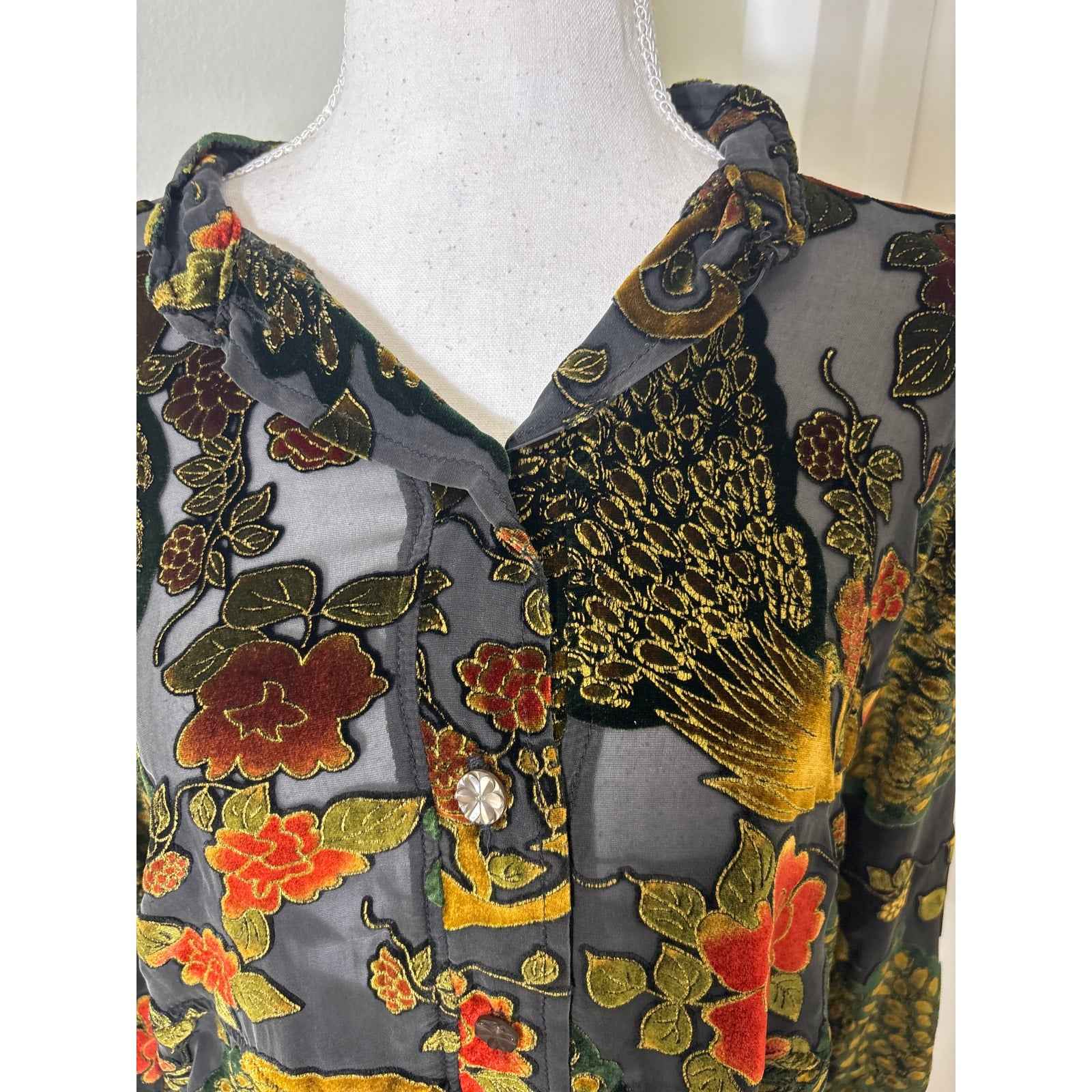 Uru Black Floral Velvet  Blouse sz 1 ( small)