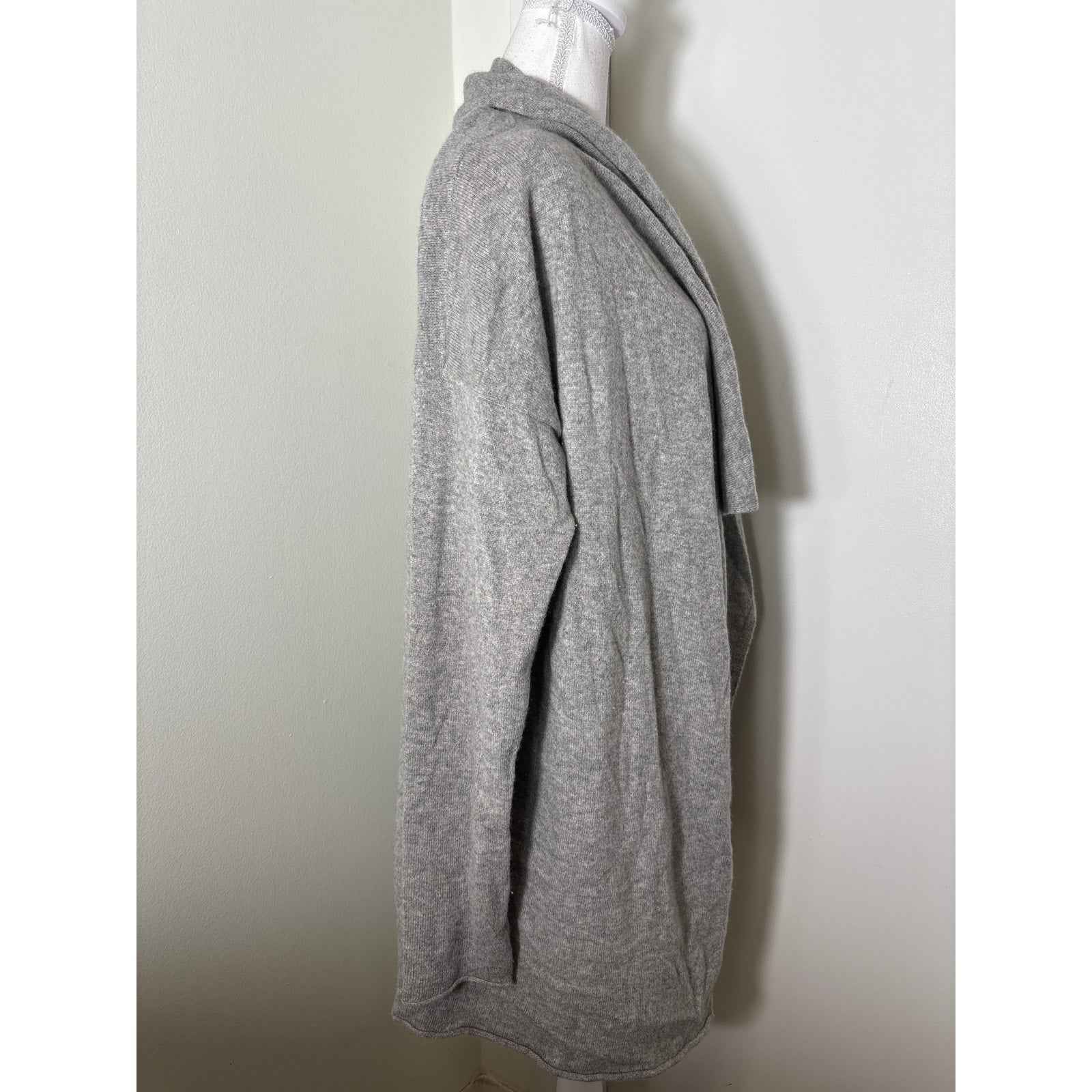 White + Warren Gray Cashmere Cardigan Sz L