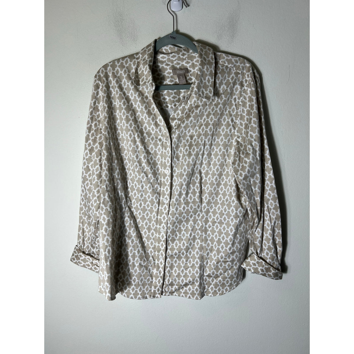 Chico's Tan White Print Long Sleeve Fitted Button Up Shirt Sz 3