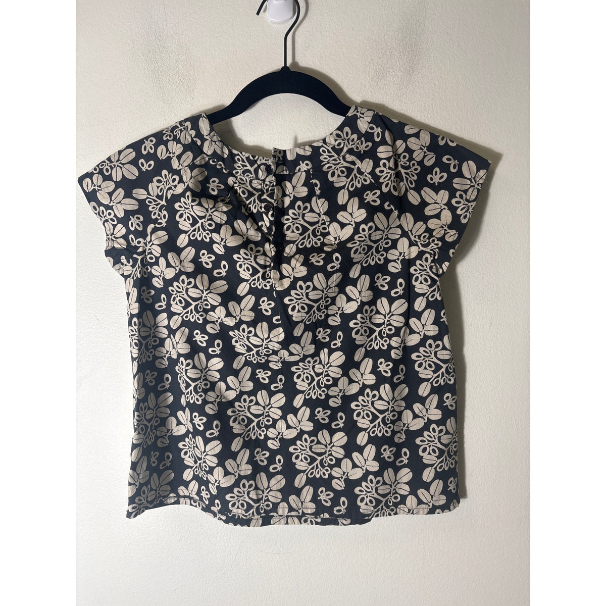 Girls Bonpoint Black and Cream Top Sz 10