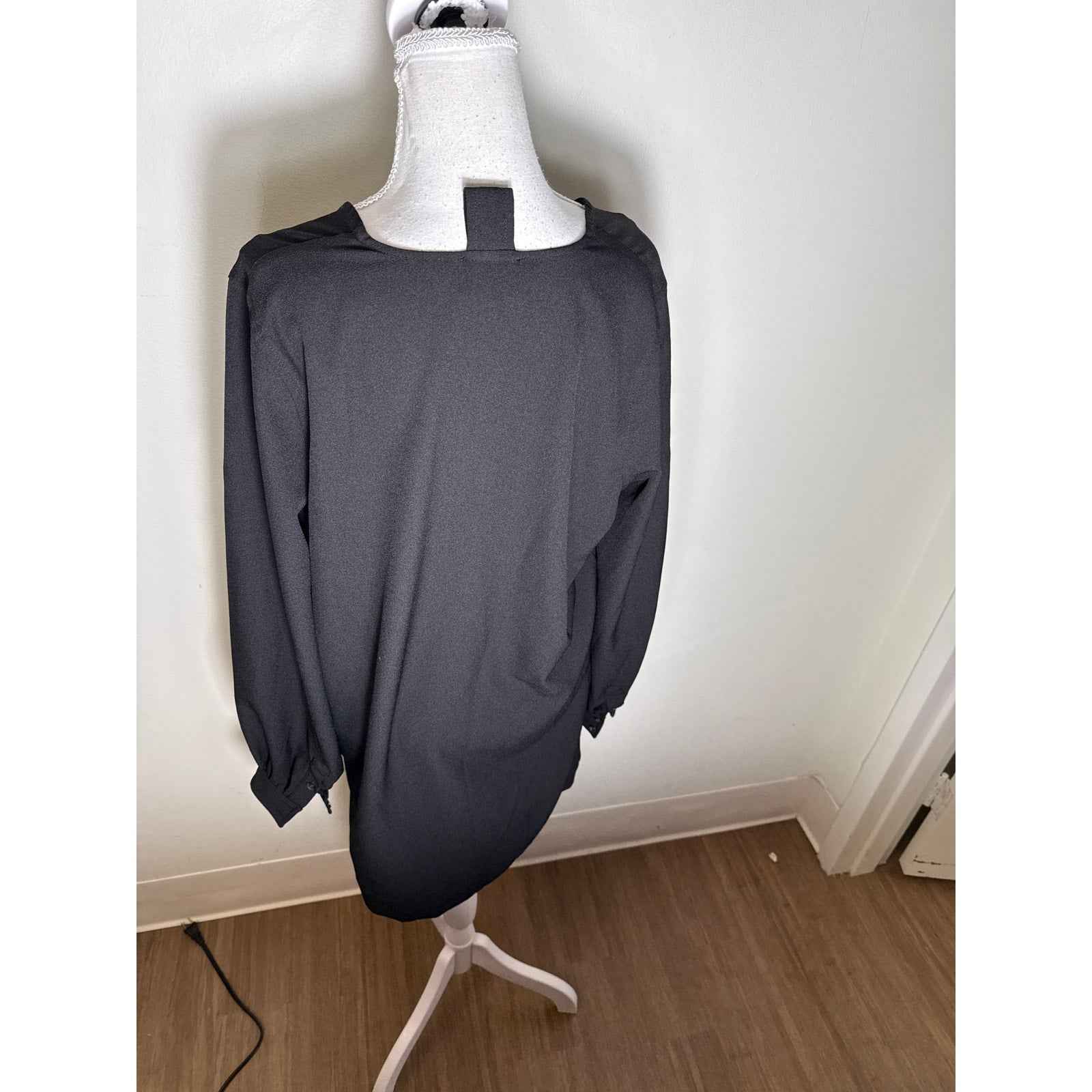 Ganni Black Long Sleeve V-Neck Mini Shift Dress Sz 38