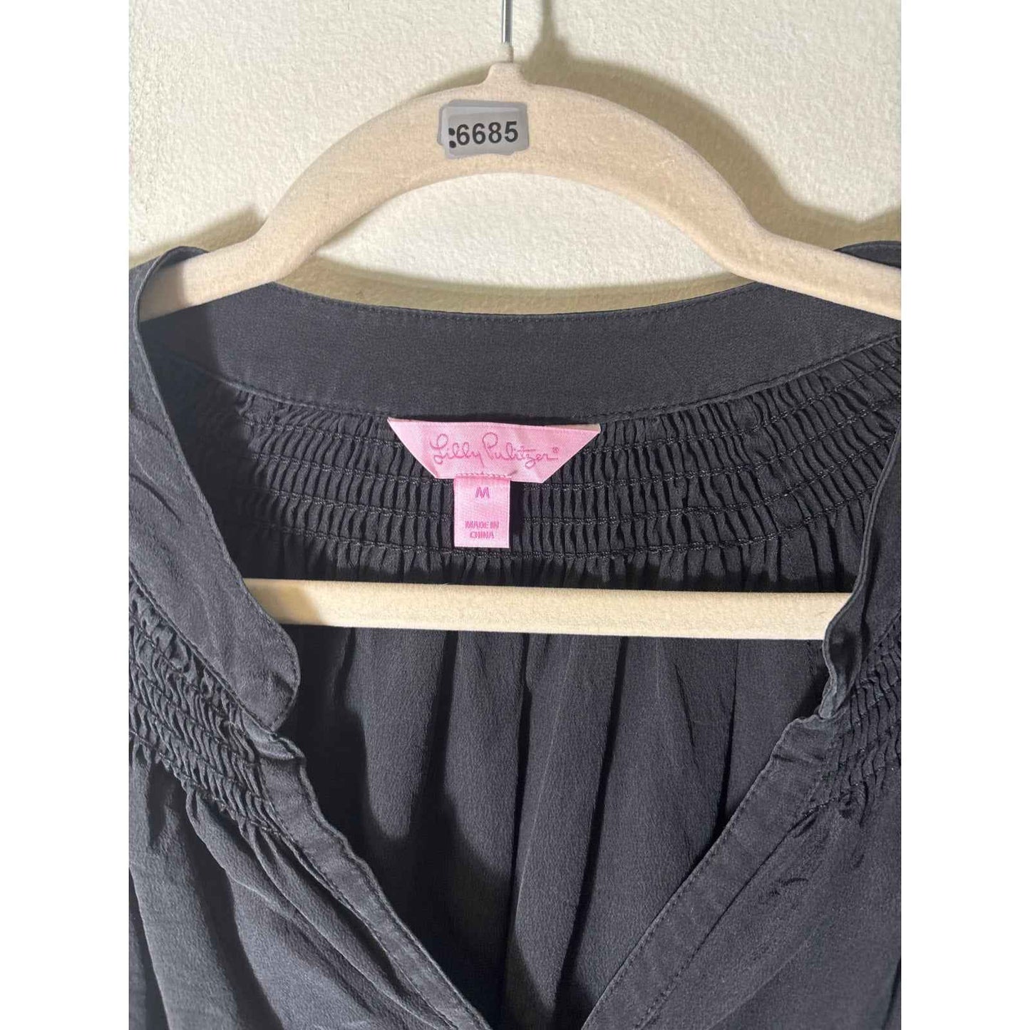 Lilly Pullitzer Black Smocked Neck Long Sleeve Blouse Sz M