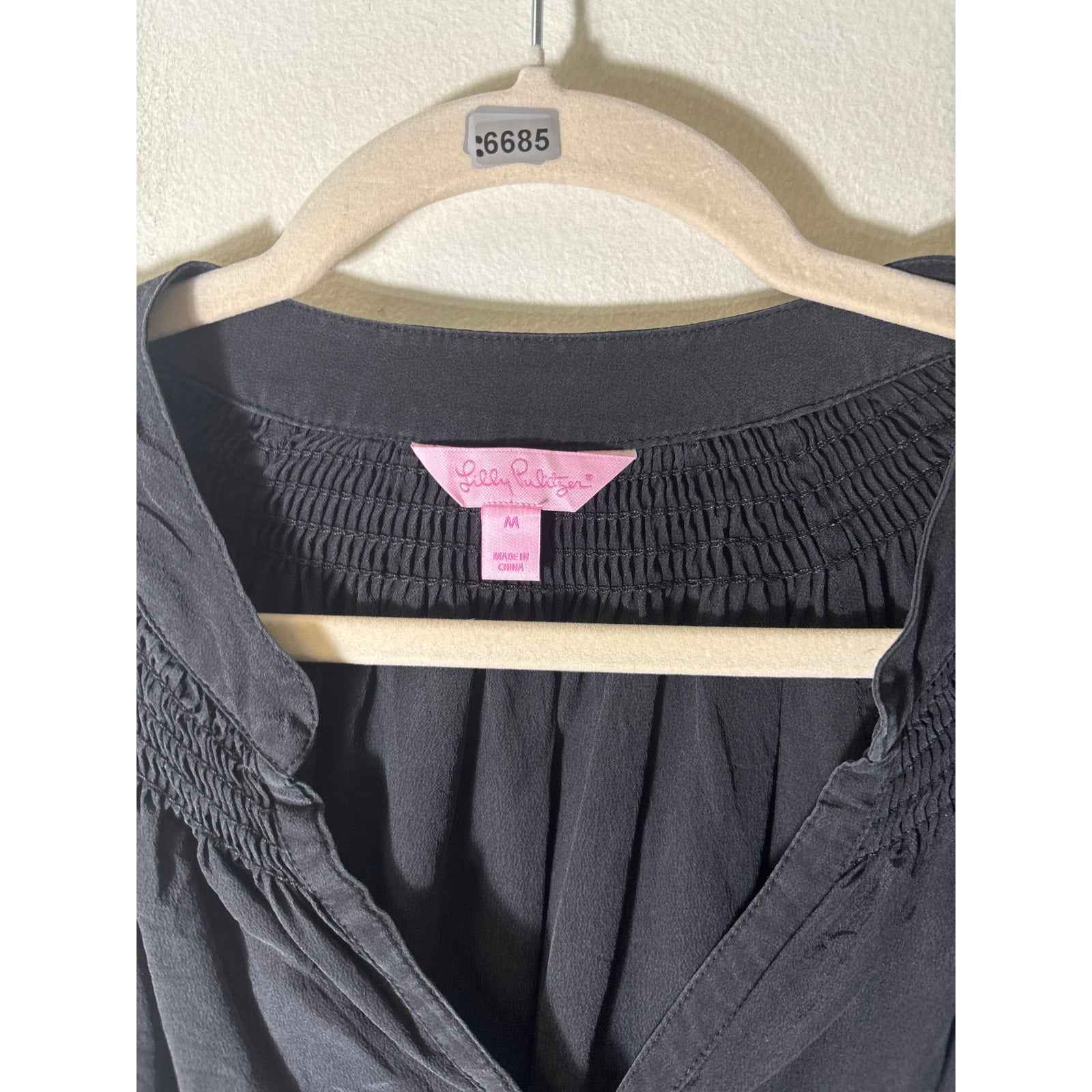 Lilly Pullitzer Black Smocked Neck Long Sleeve Blouse Sz M