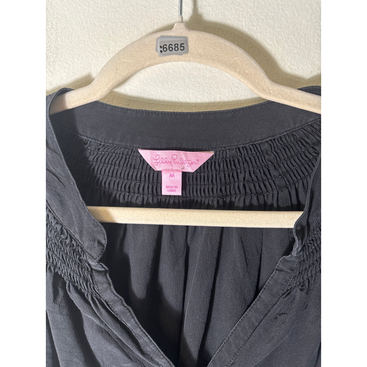 Lilly Pullitzer Black Smocked Neck Long Sleeve Blouse Sz M