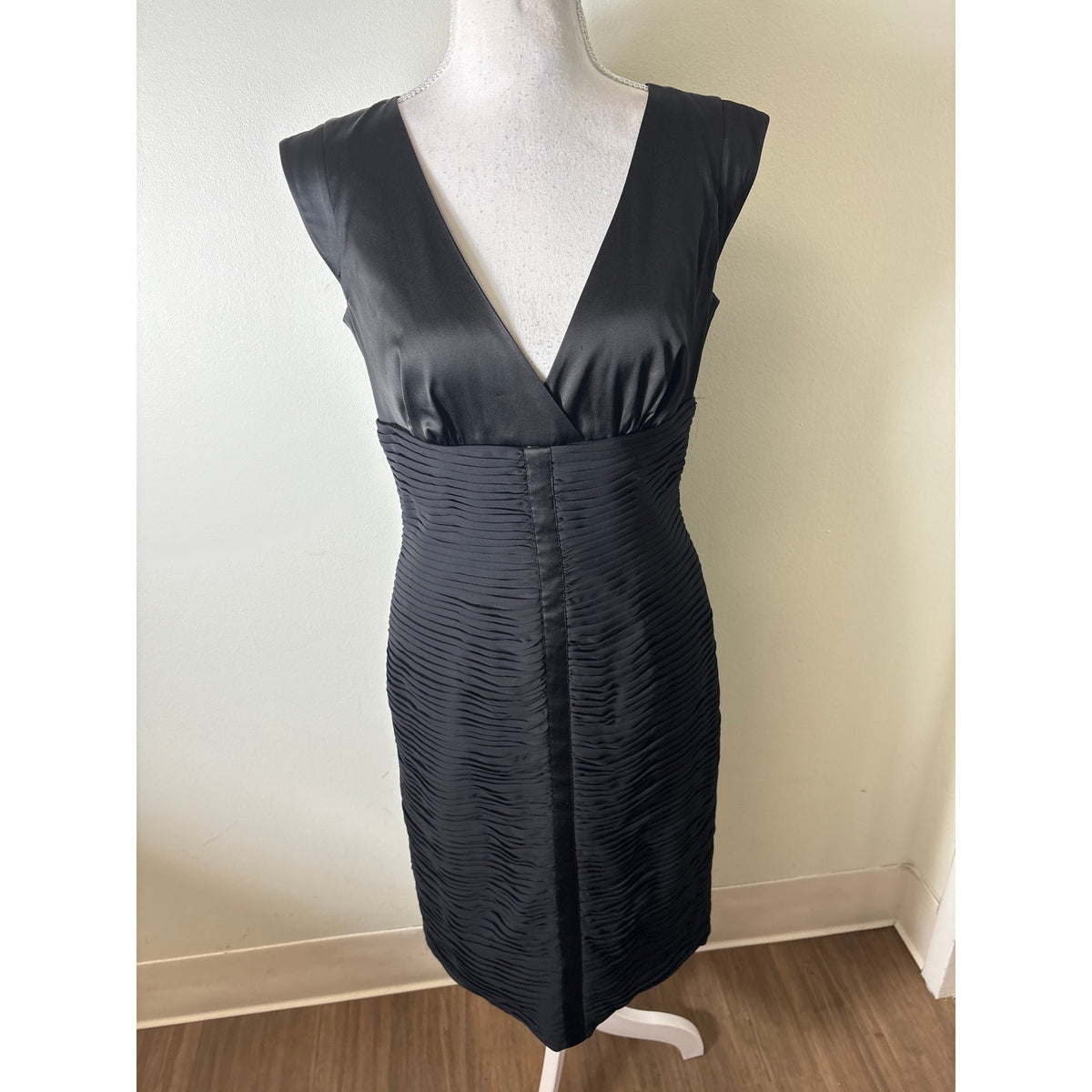 Adrianna Papell Black Bodycon Mini Pleated Cocktail Dress Sz 6