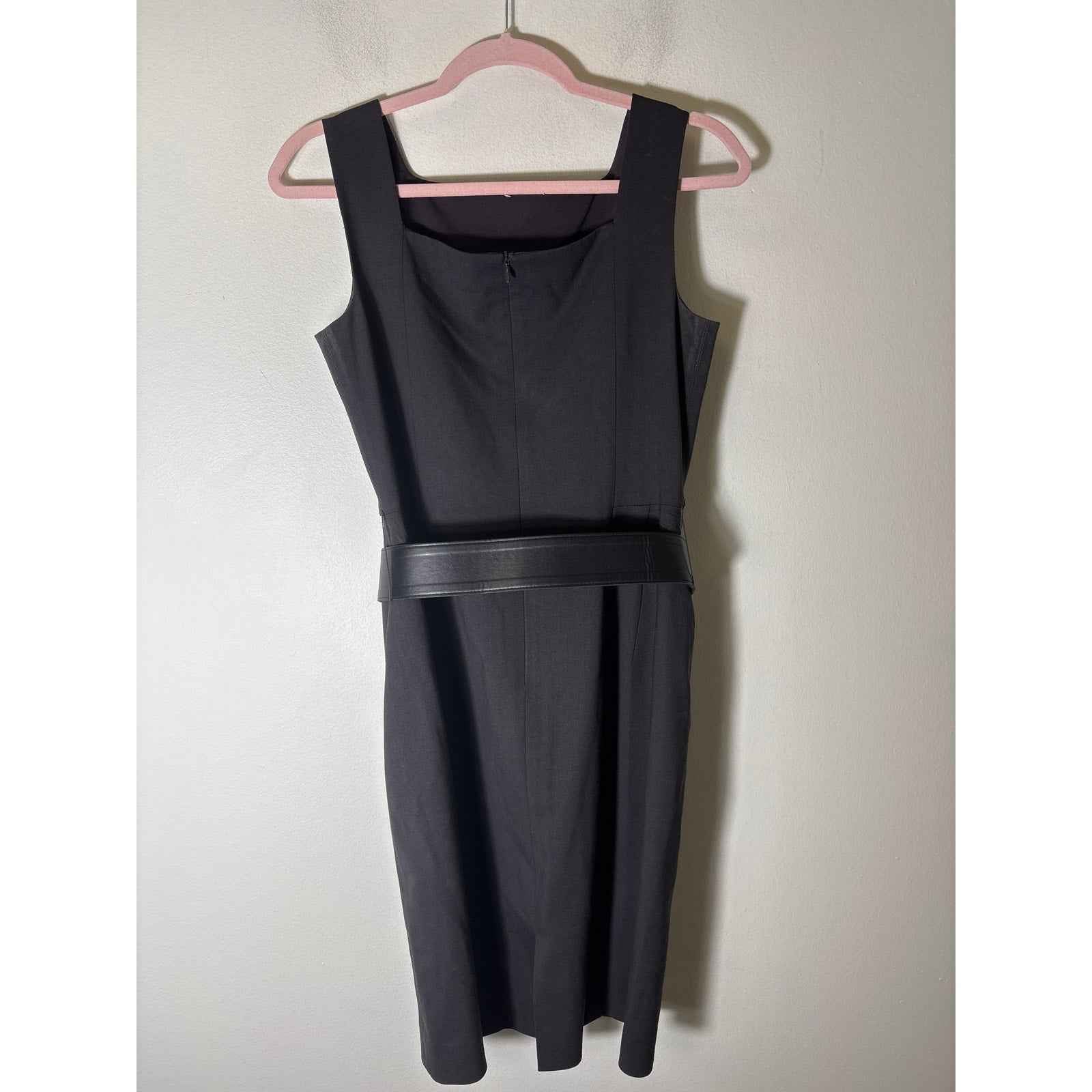 M.M. Lafleur Black Sleeveless Knee Length Belted Sheath Dress Sz 2