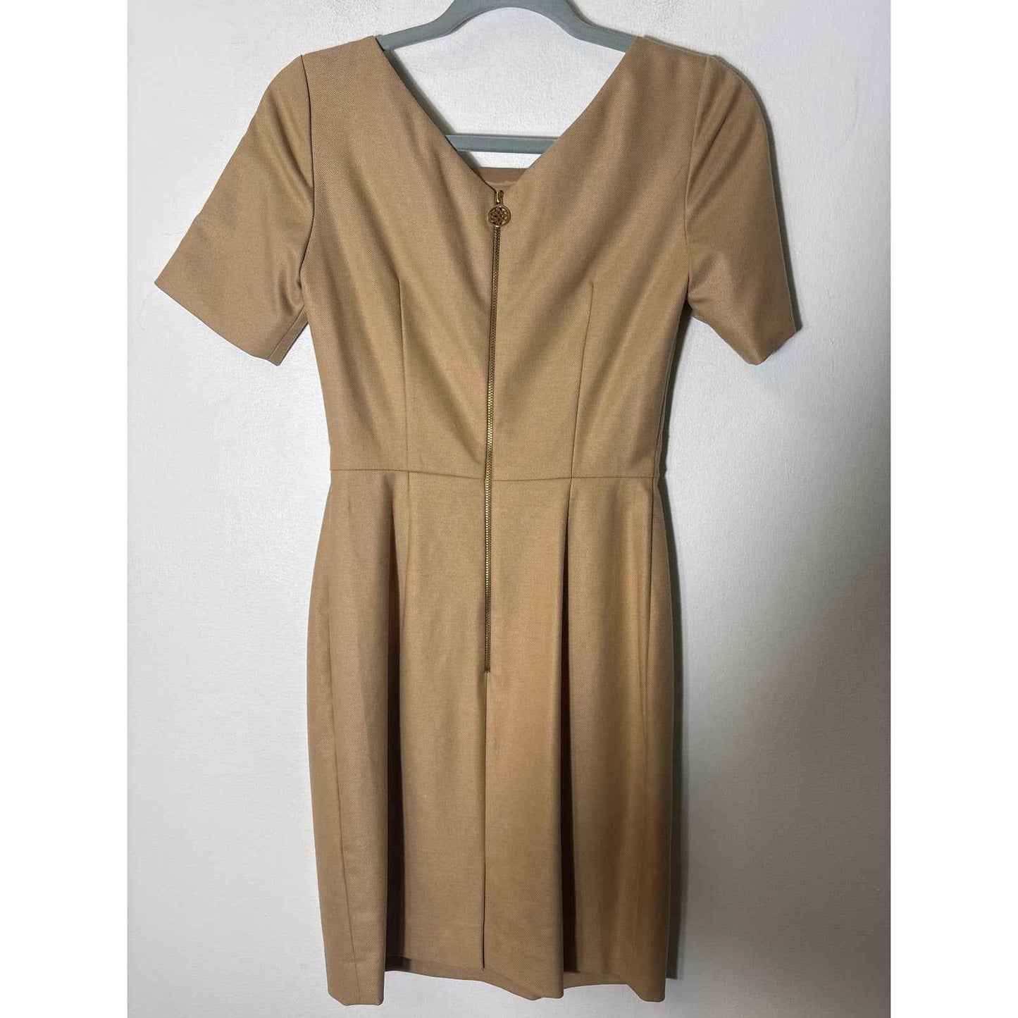 Antonio Melani Tan Short Sleeve Pleated Knee Length Sheath Dress Sz 0