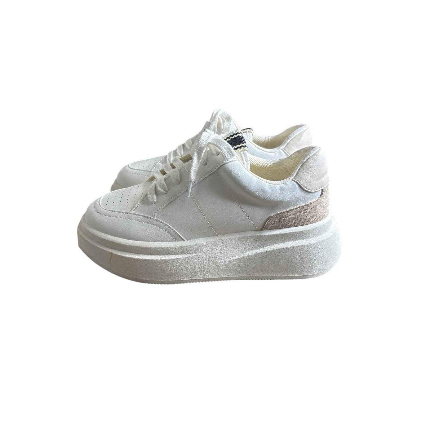 NWT Shu Shop Skylar White Stacked Tennis Shoes Sz 6.5