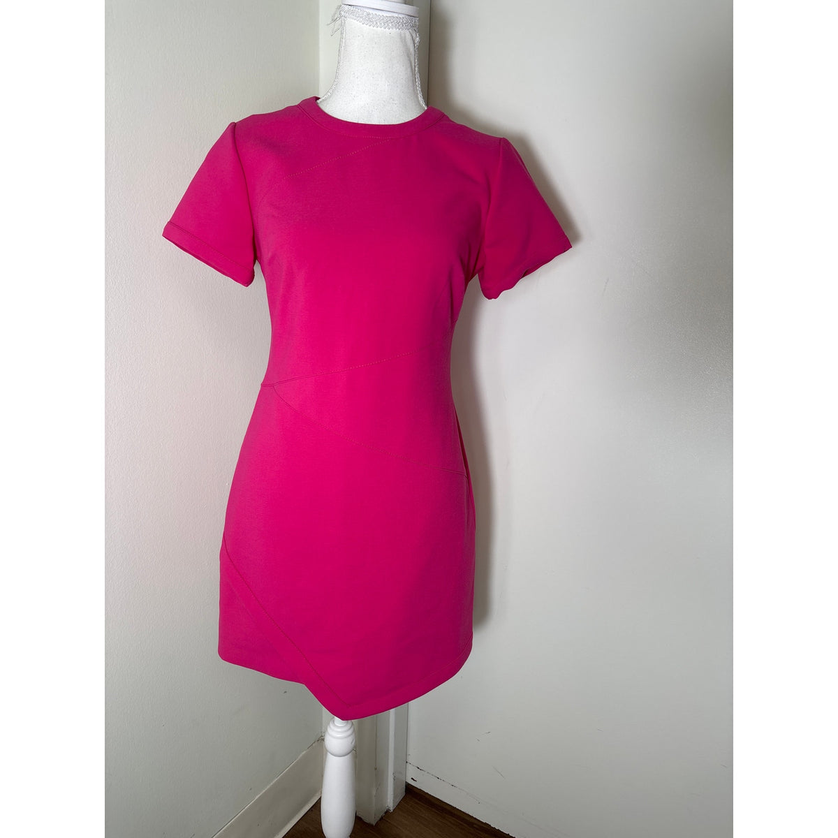 Likely Hot Pink Bodycon Mini Dress Sz 4
