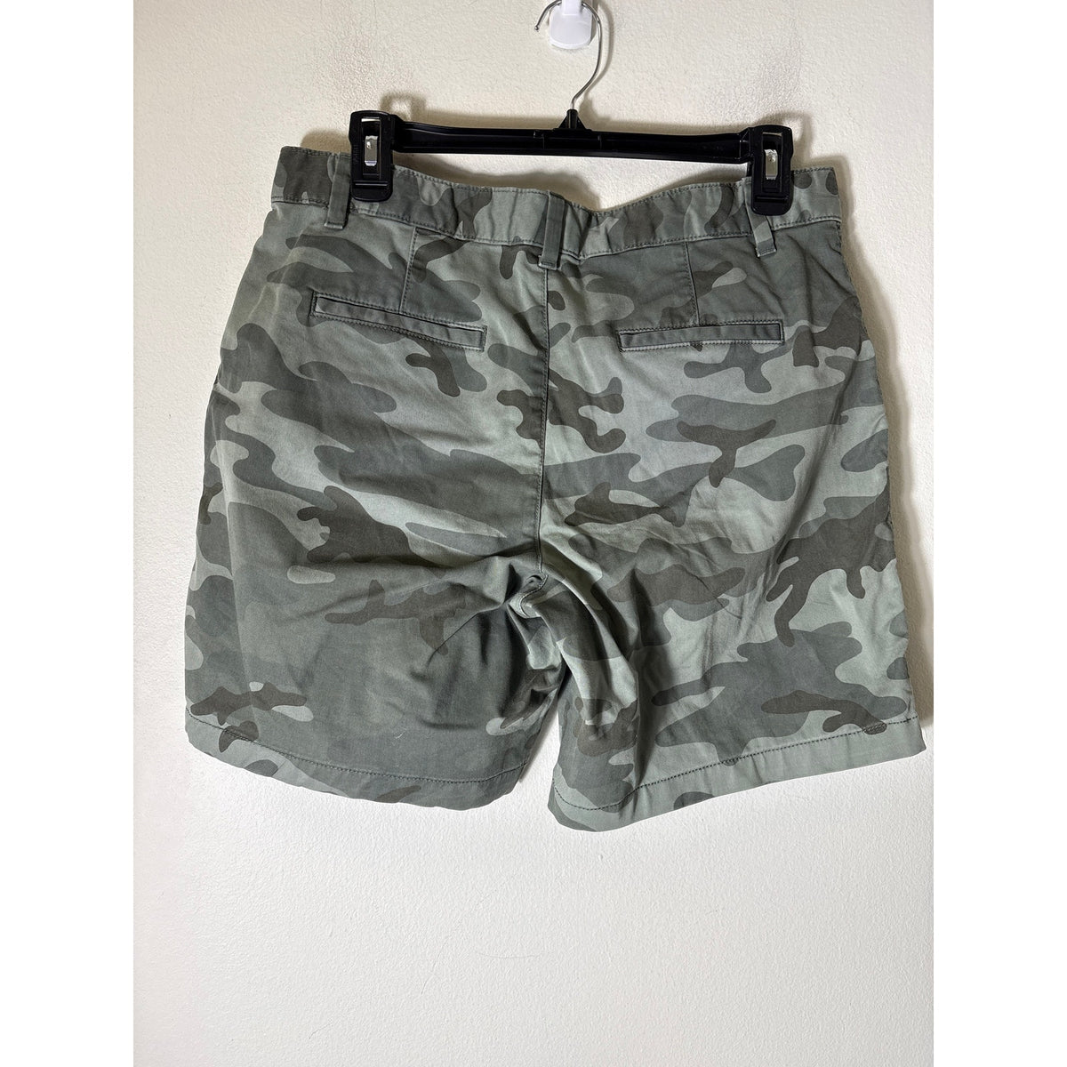 Gap Camo Girlfriend Chino shorts Sz 6