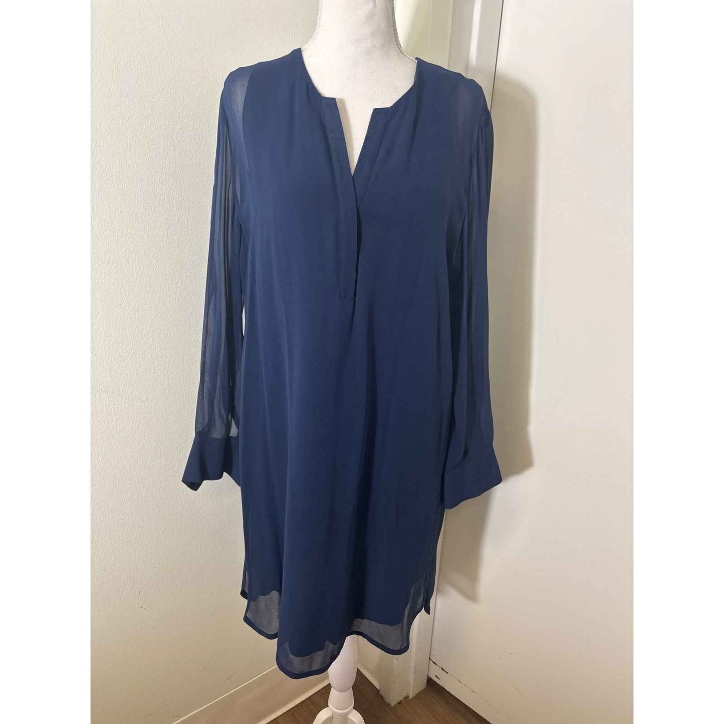 Vince Navy Blue Long Sleeve V-Neck Knee Length Dress Sz 10