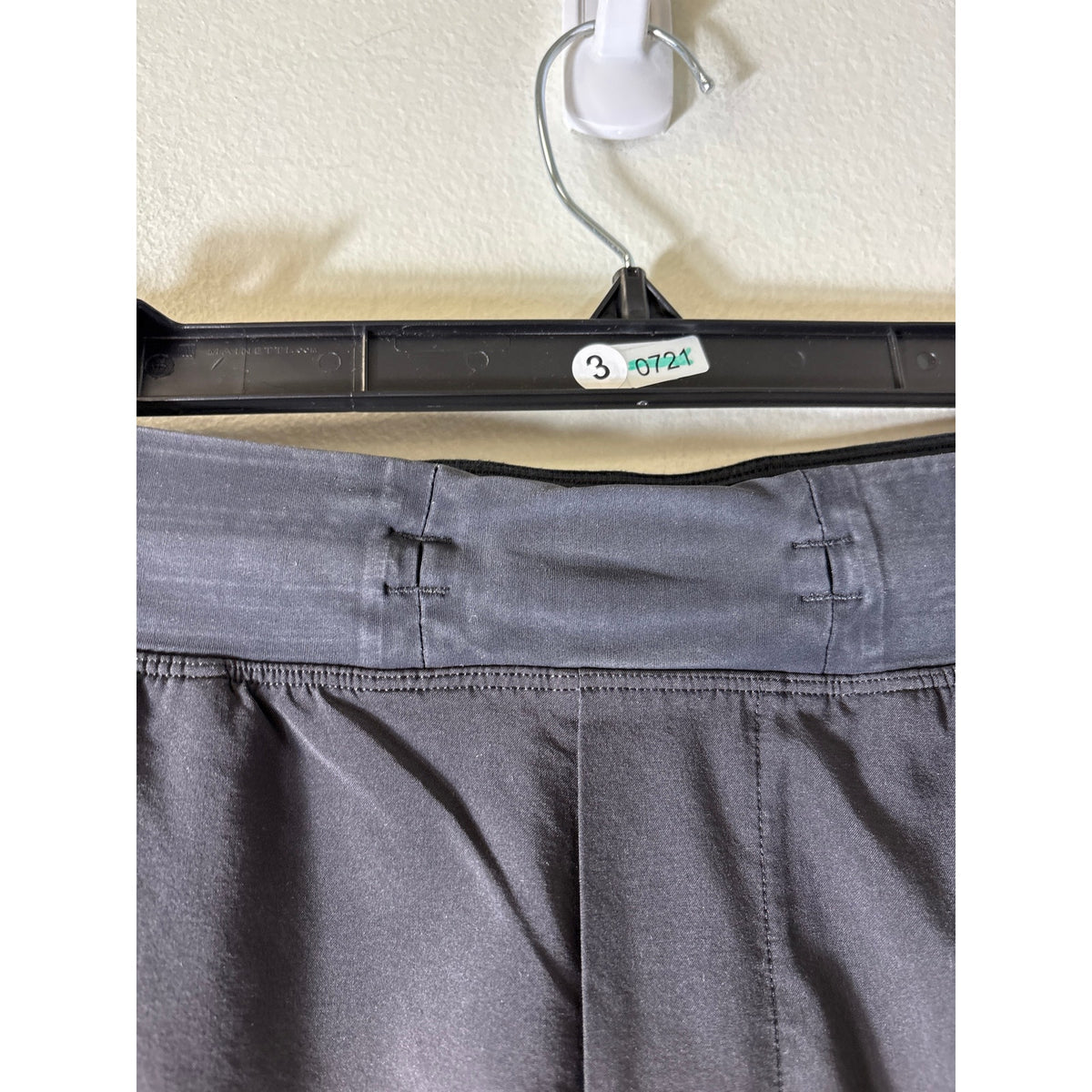 Men's Lululemon Charcoal Black Athletic Shorts Sz M