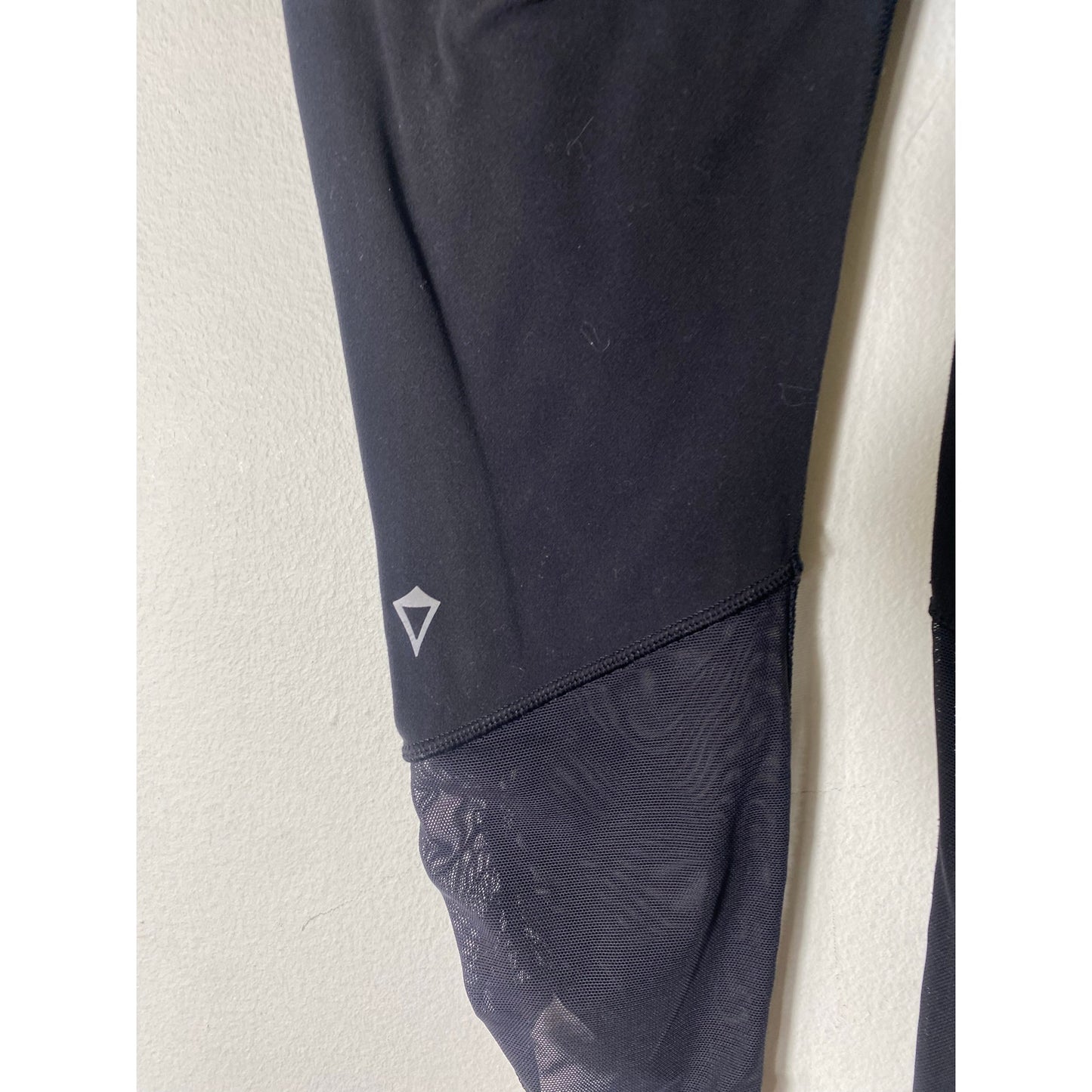 Ivivva Girls Black Leggings Sz 12