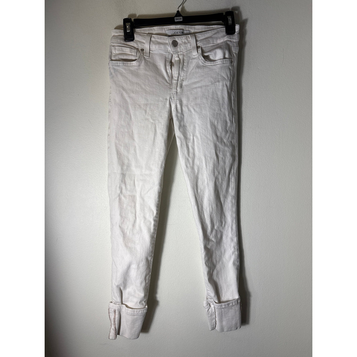 Joe's Off-white cuffed crop jeans Sz 27