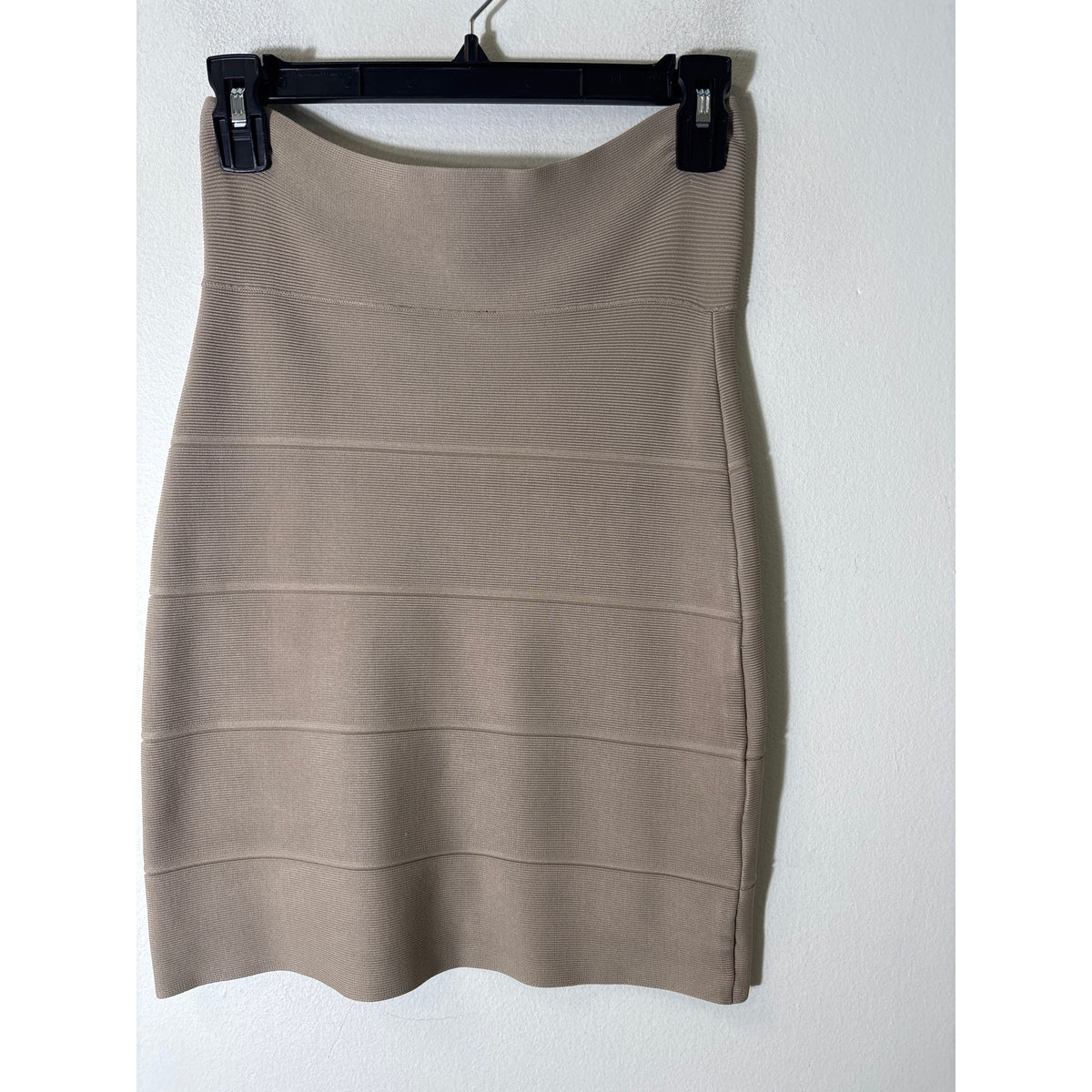 BCBG Maxazria Khaki Body Con Knee Length Skirt Sz Sm