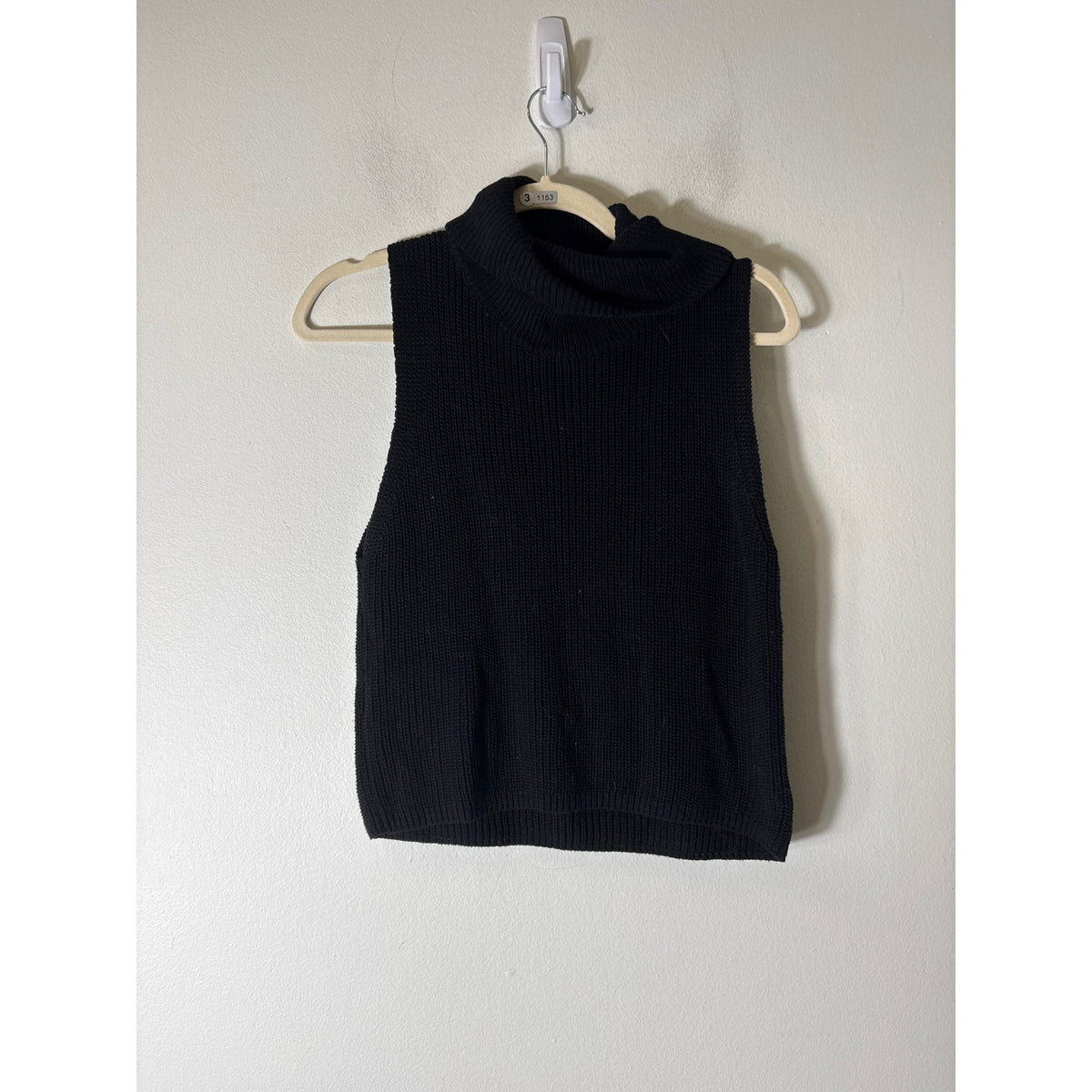Le Lis Black Knit Turtleneck Sz L