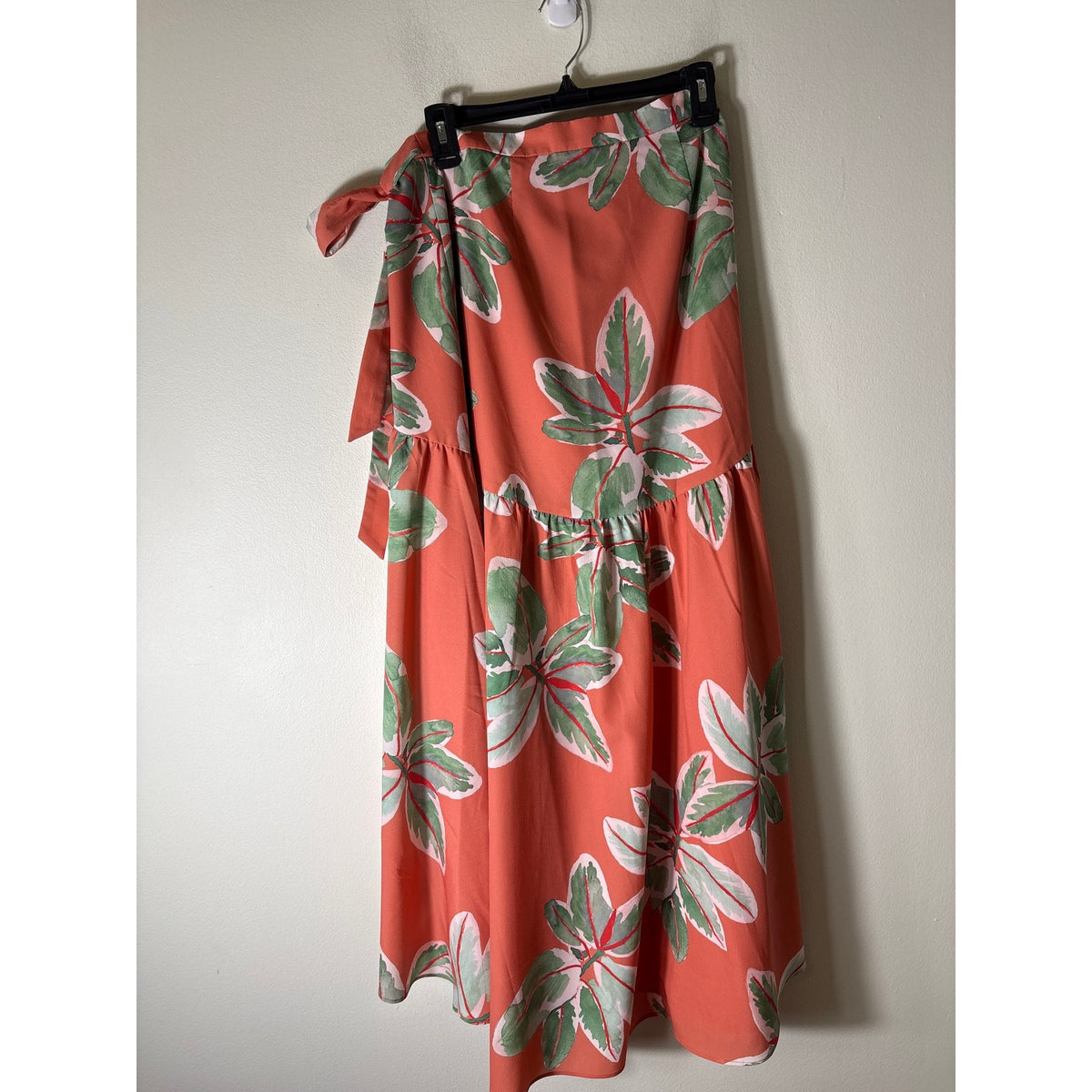 Hutch Peach Green Leaf Print Sarong Sz M