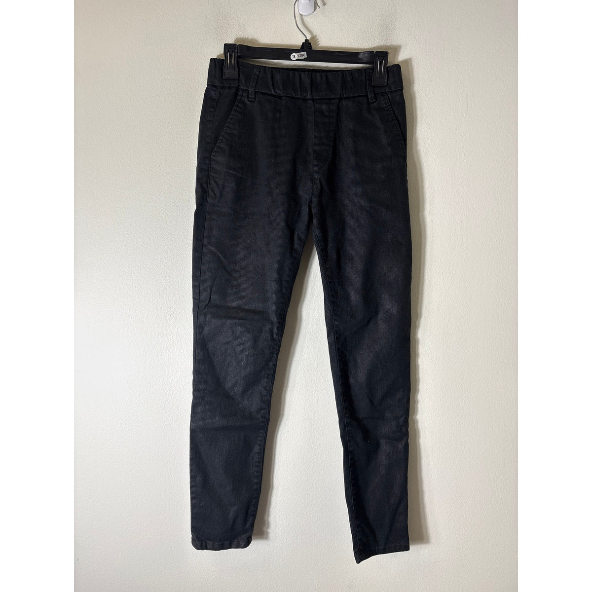 Bevy Flog Black Pull On Slim Leg Pants sz 28