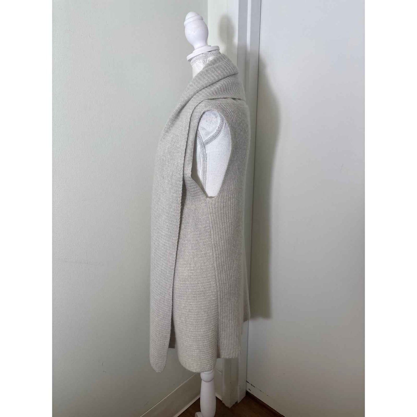 Only Mine Light Gray Sleeveless 2 Ply Open Cashmere Cardigan Sz M
