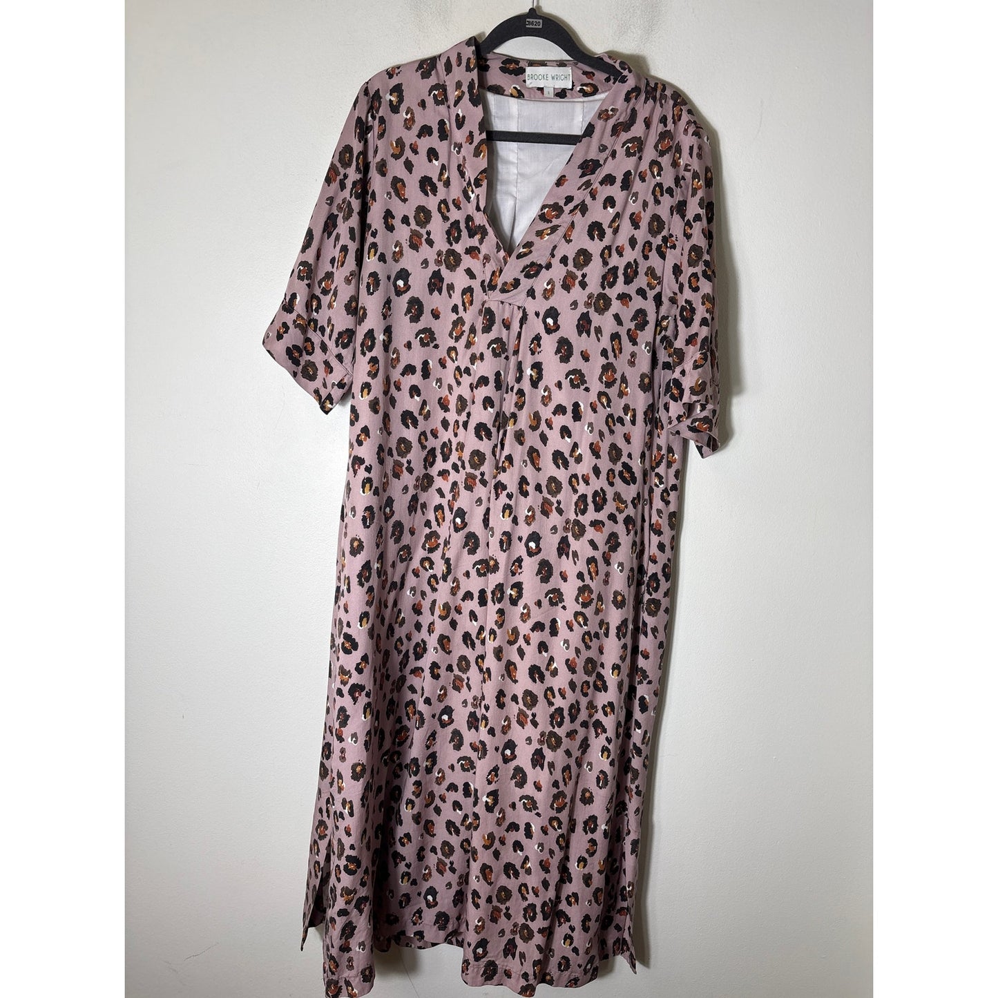 Brooke Wright Dusty Pink Cheetah Pring Caftan Sz L